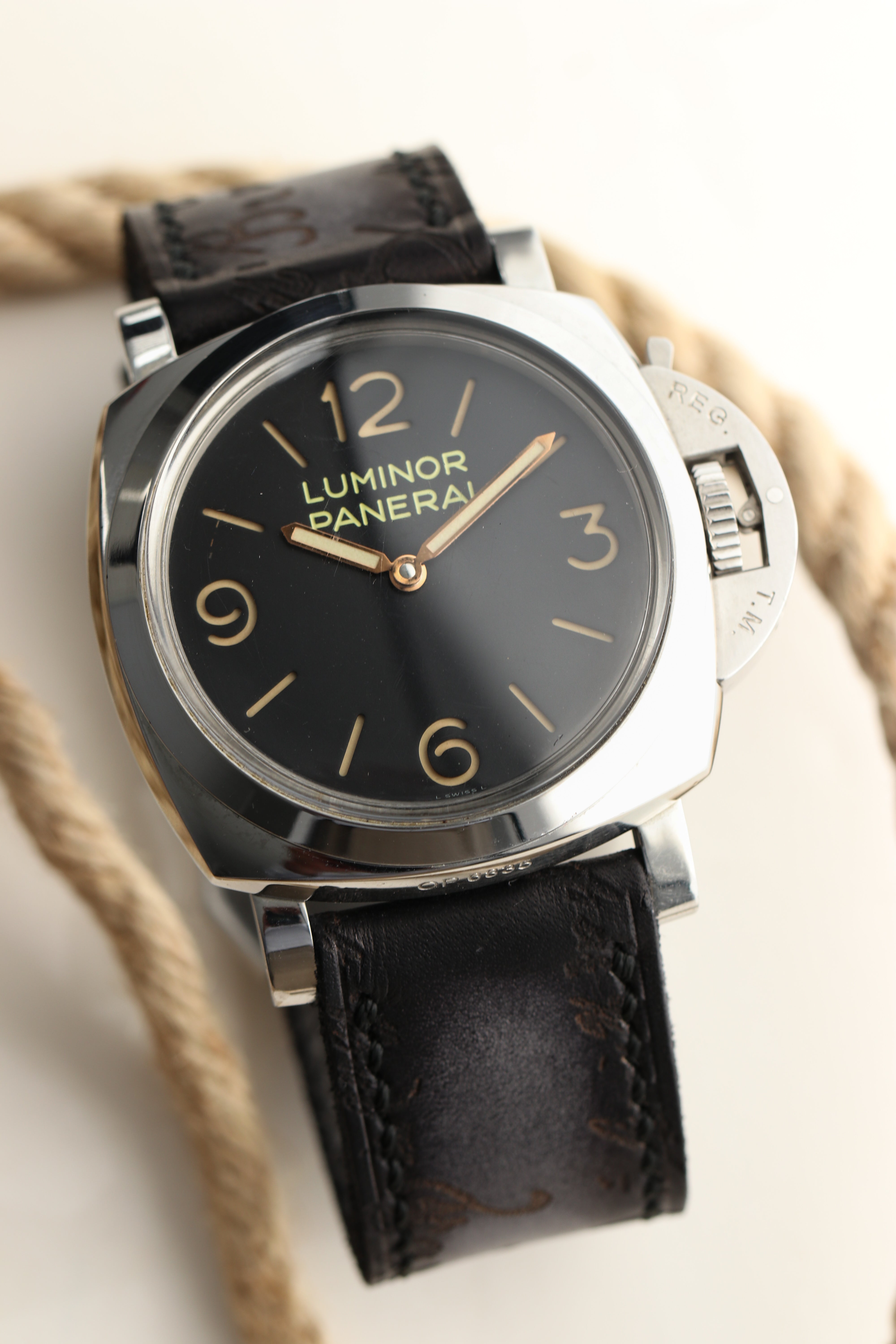 PATINA SCRITTO-GREY