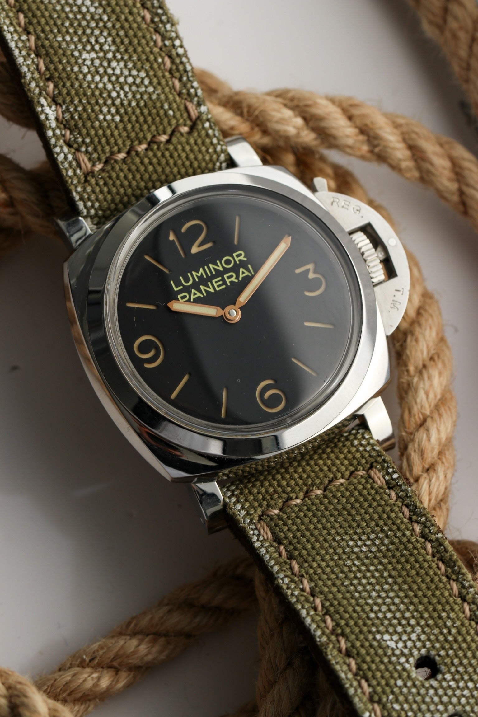 DISTRESSED ARMY GREEN CANVAS