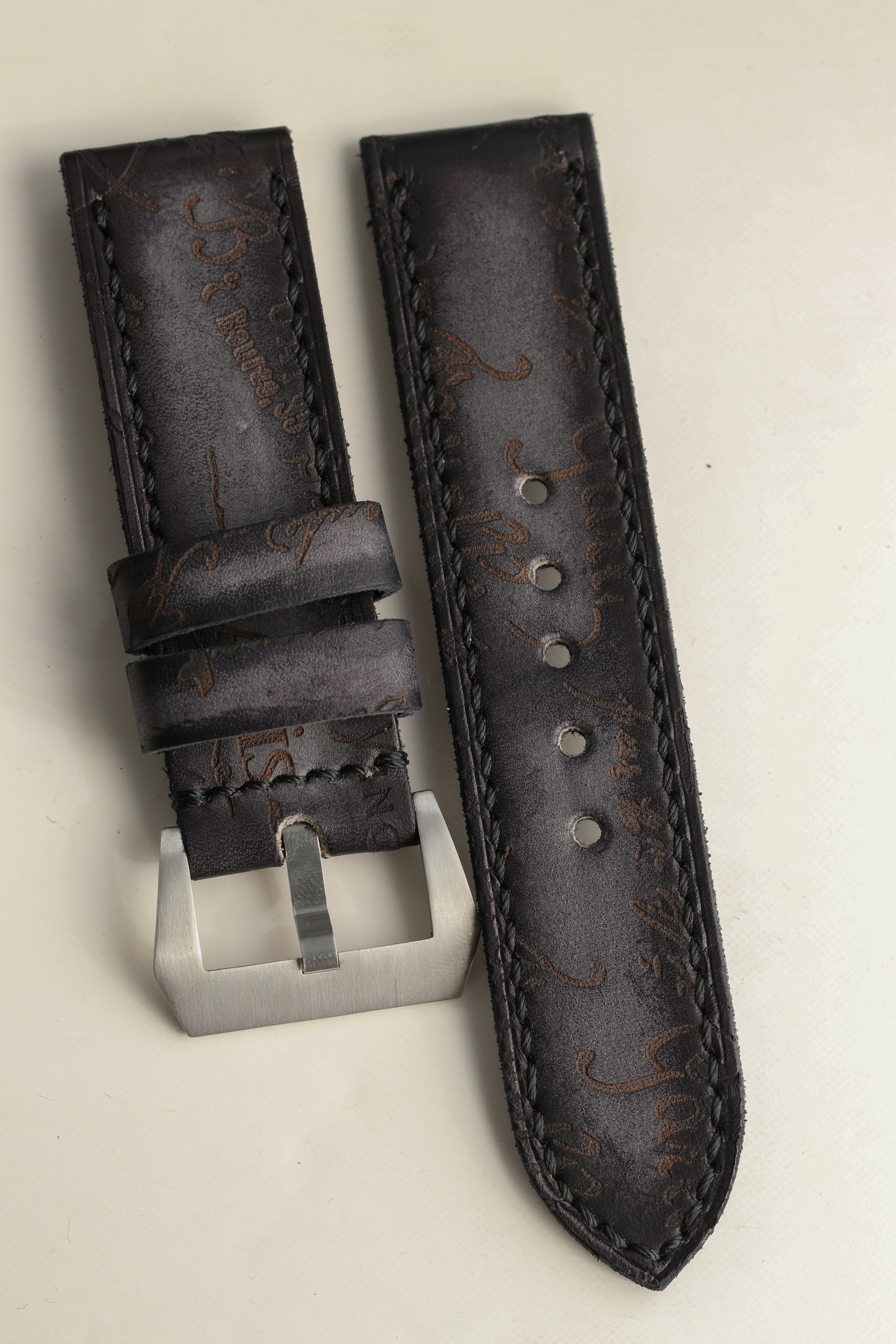 PATINA SCRITTO-GREY