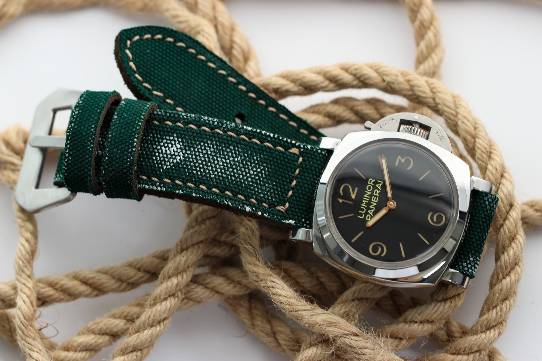 DISTRESSED FOREST GREEN CANVAS