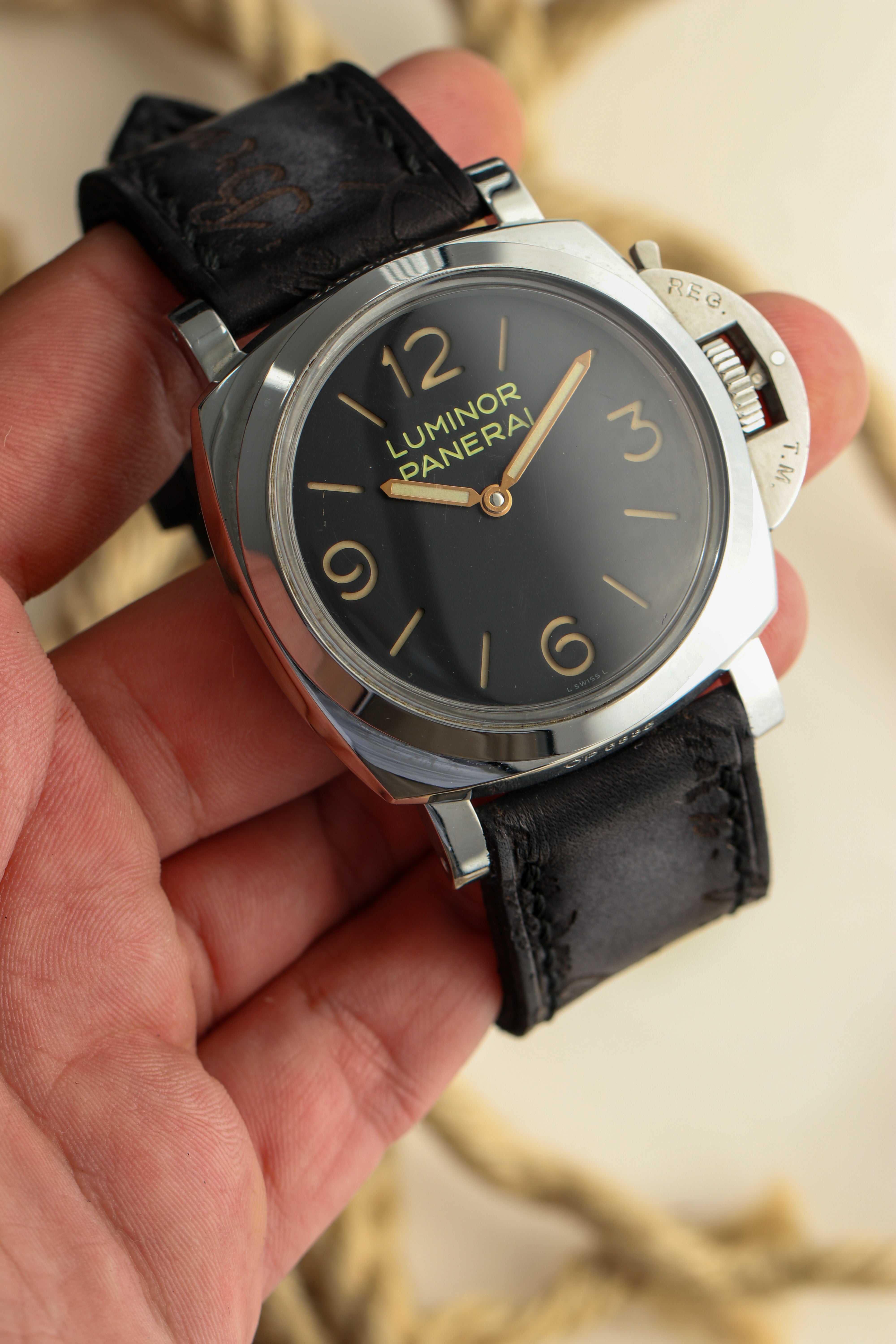 PATINA SCRITTO-GREY