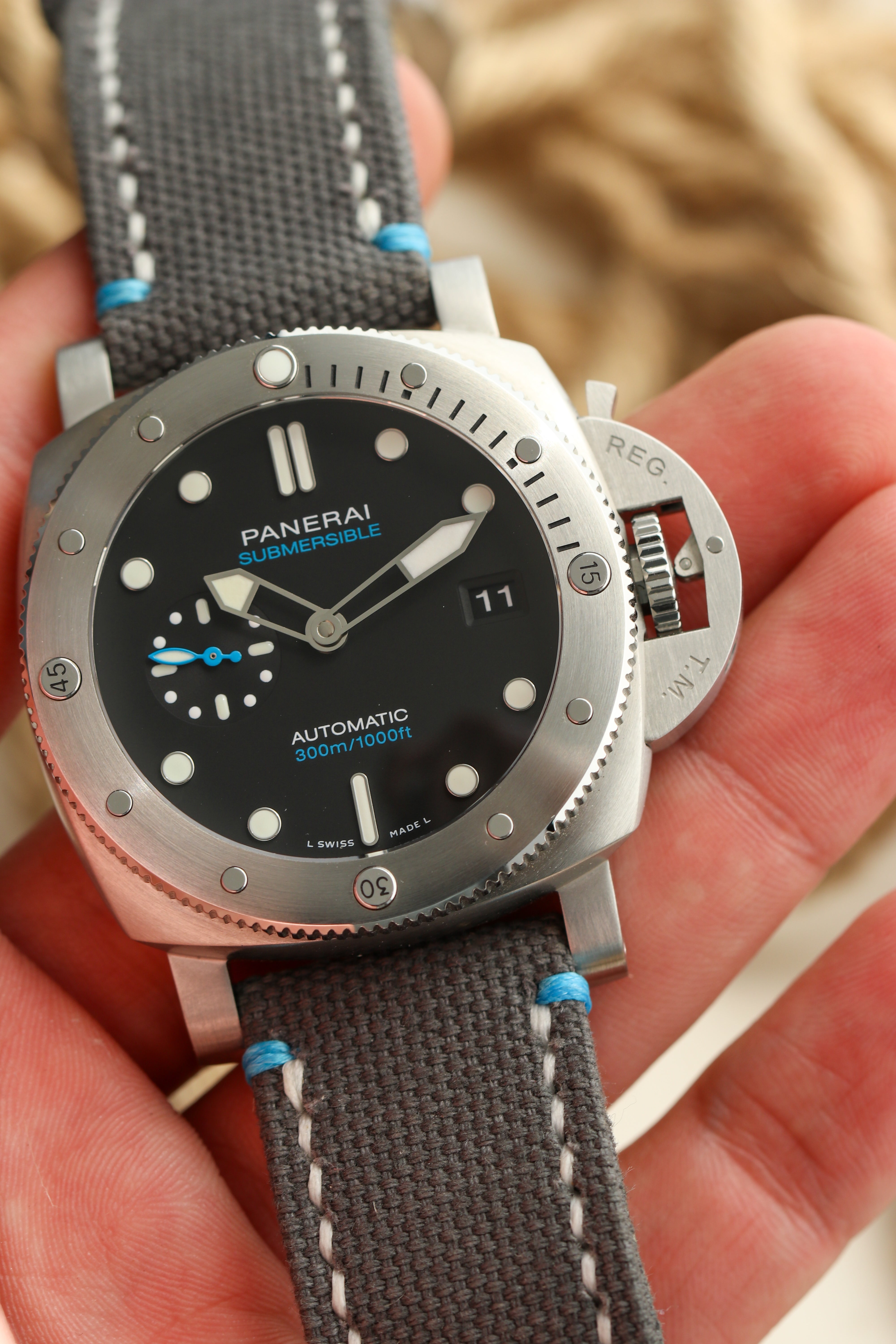 ROLLED GREY CANVAS-BLUE 02
