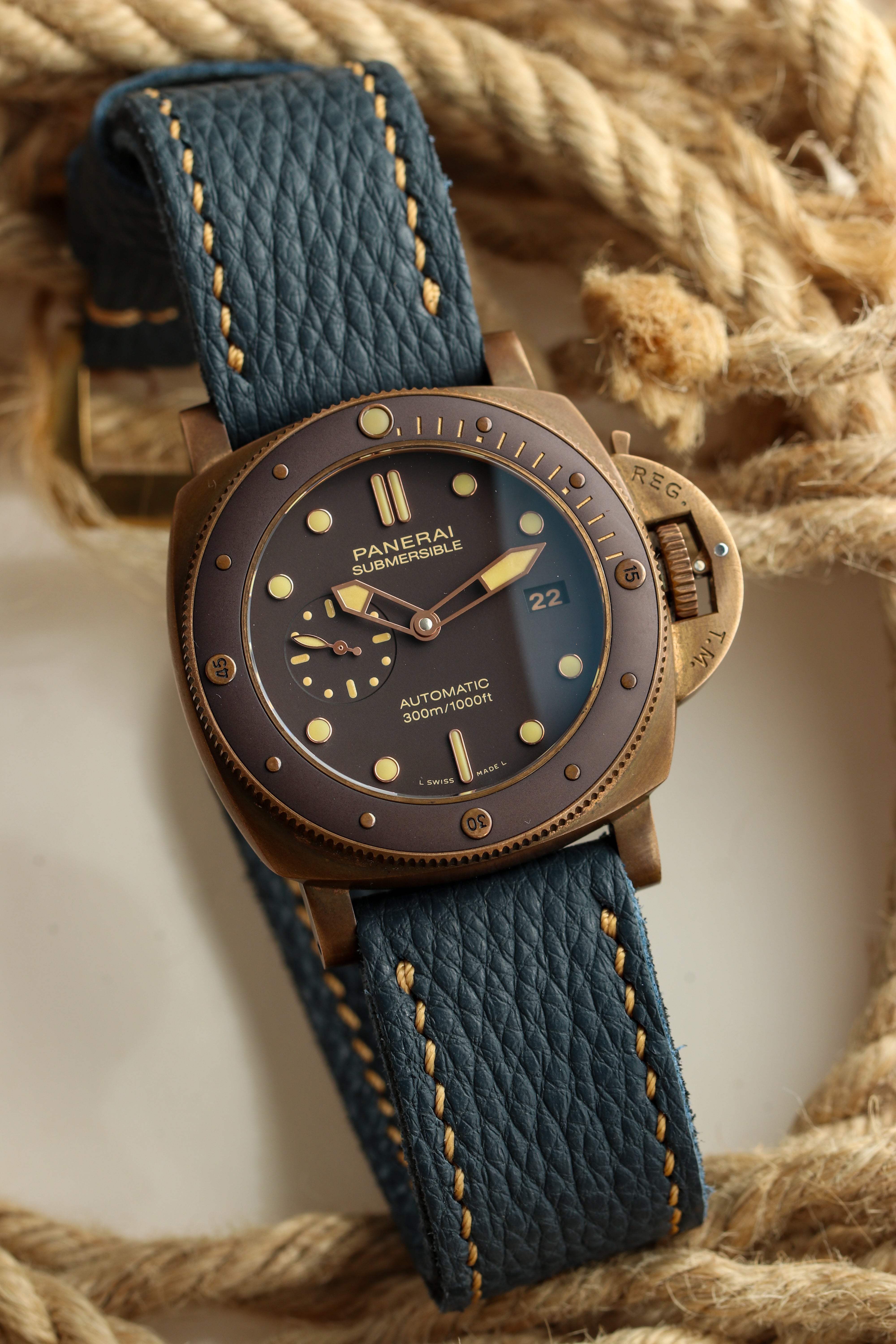 NAVY HERMES-TOGO