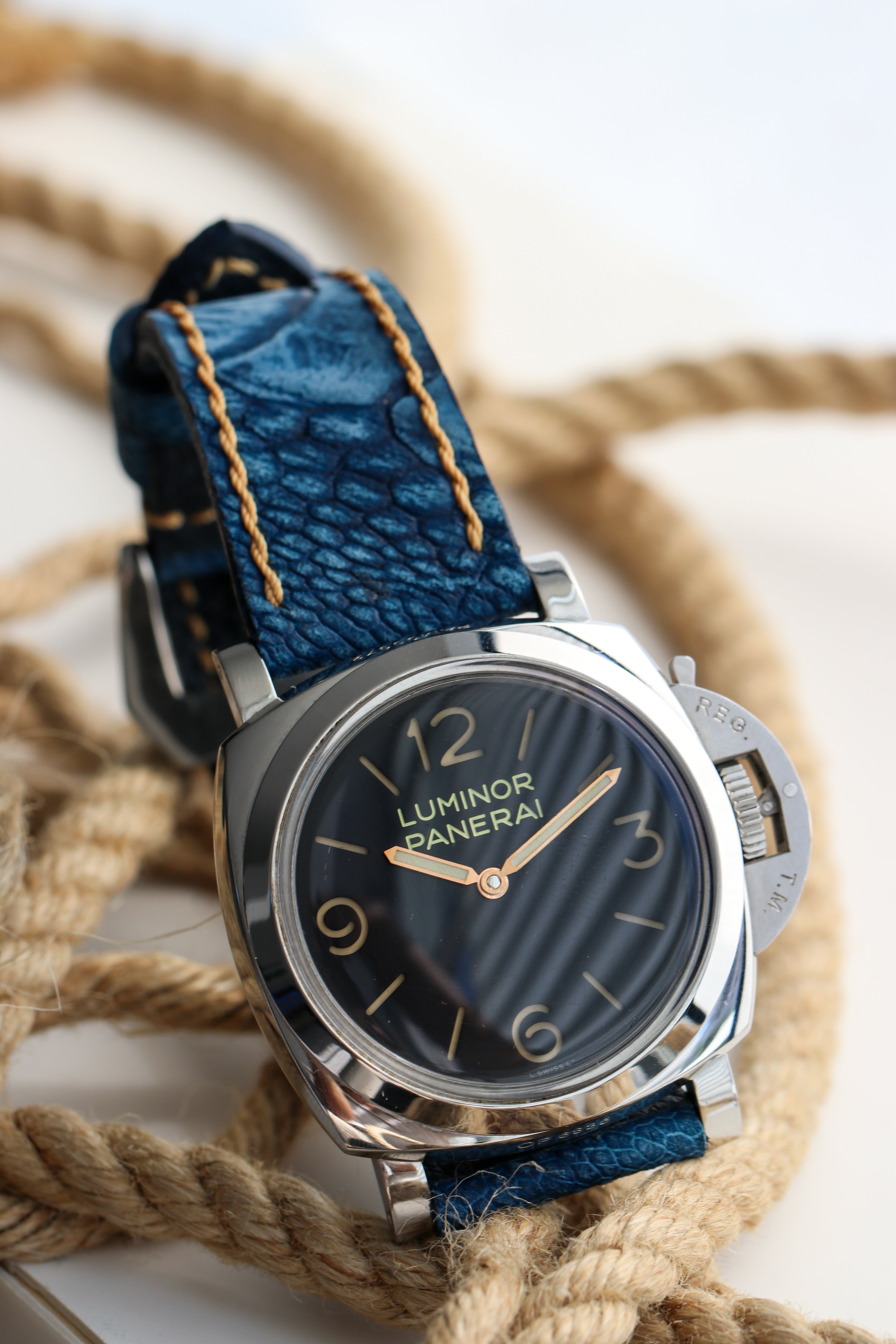 NAVY BLUE OSTRICH LEG