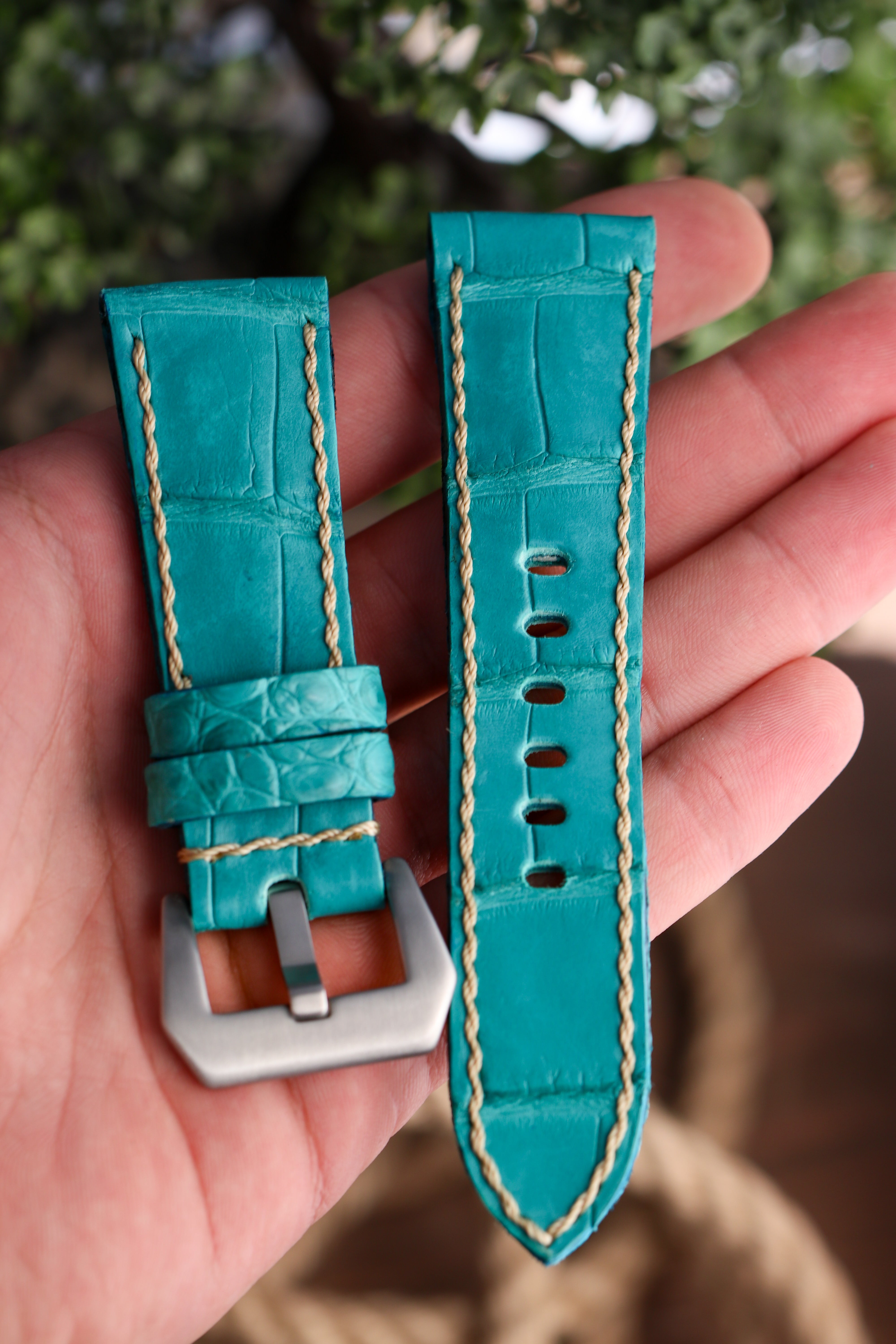 TIFFANY BLUE ALLIGATOR