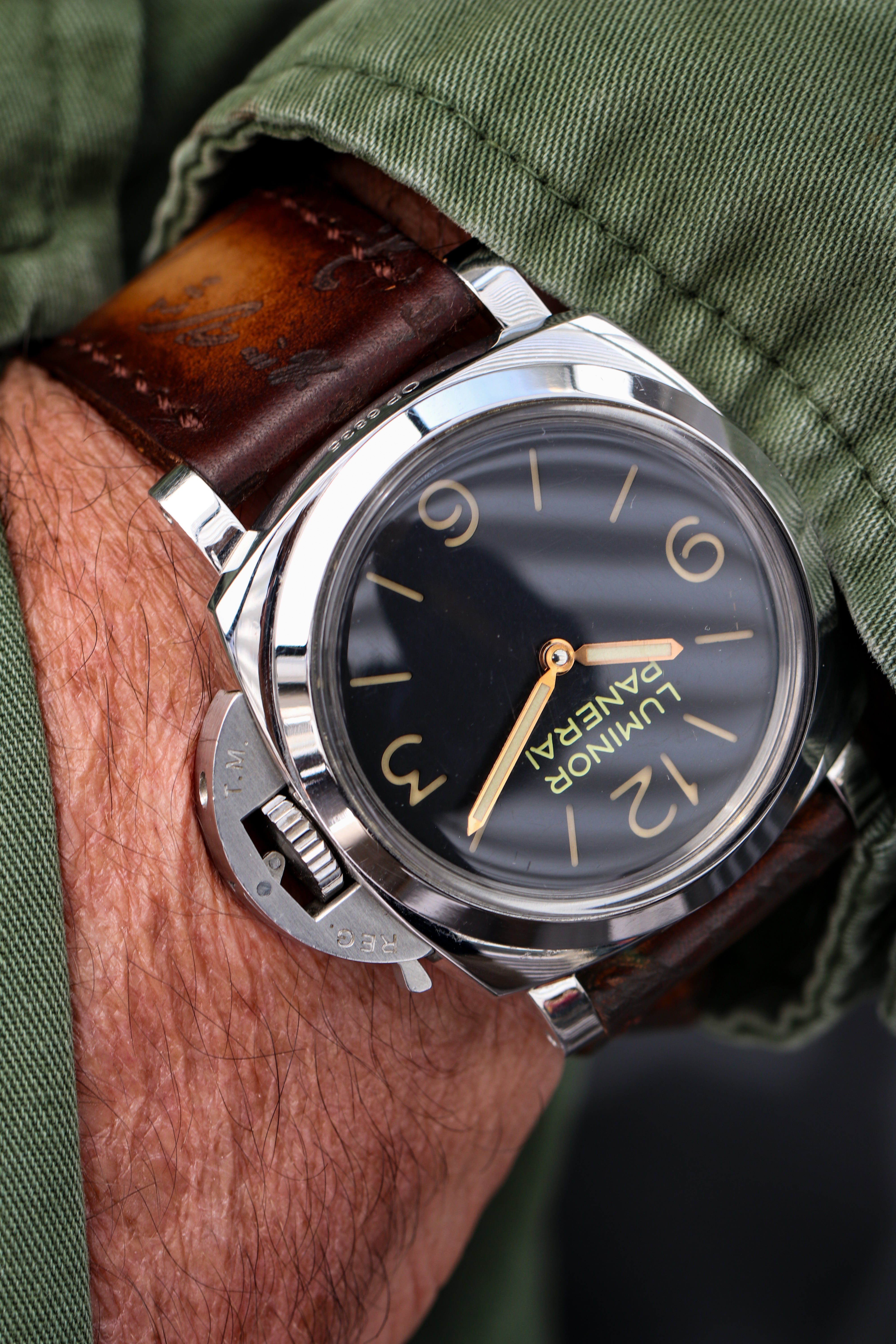PATINA SCRITTO-MARRONE