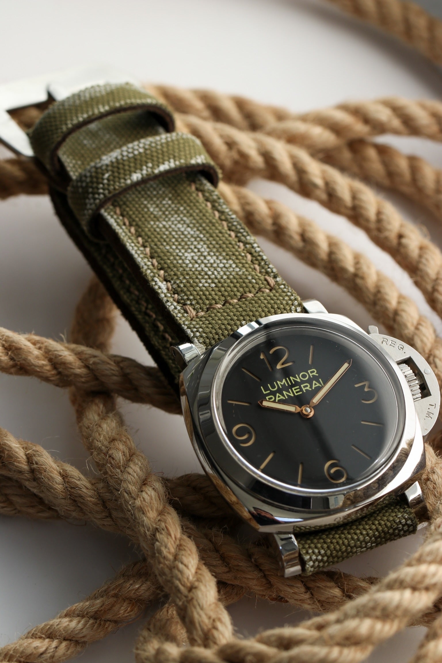 DISTRESSED ARMY GREEN CANVAS