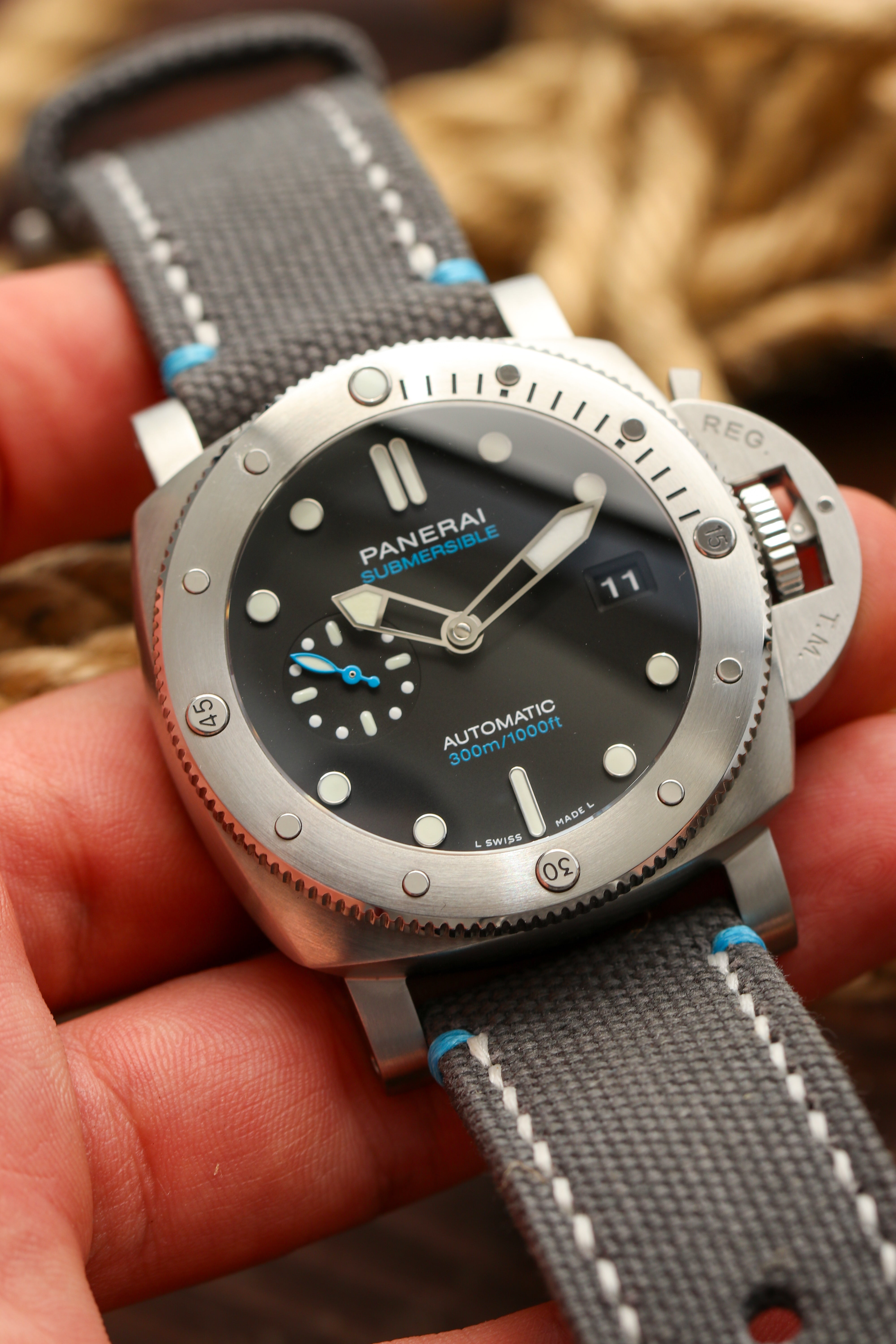 ROLLED GREY CANVAS-BLUE 02