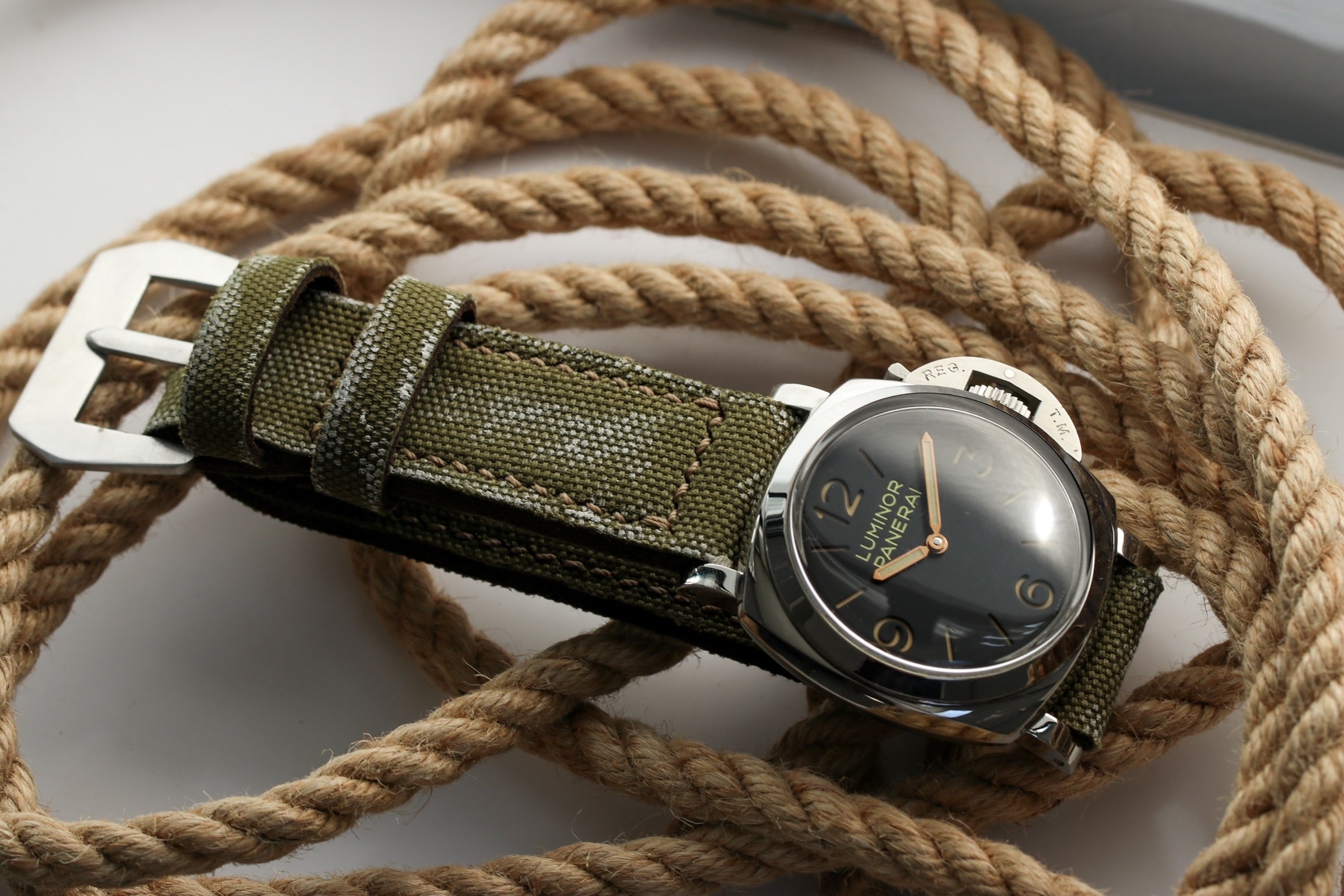 DISTRESSED ARMY GREEN CANVAS