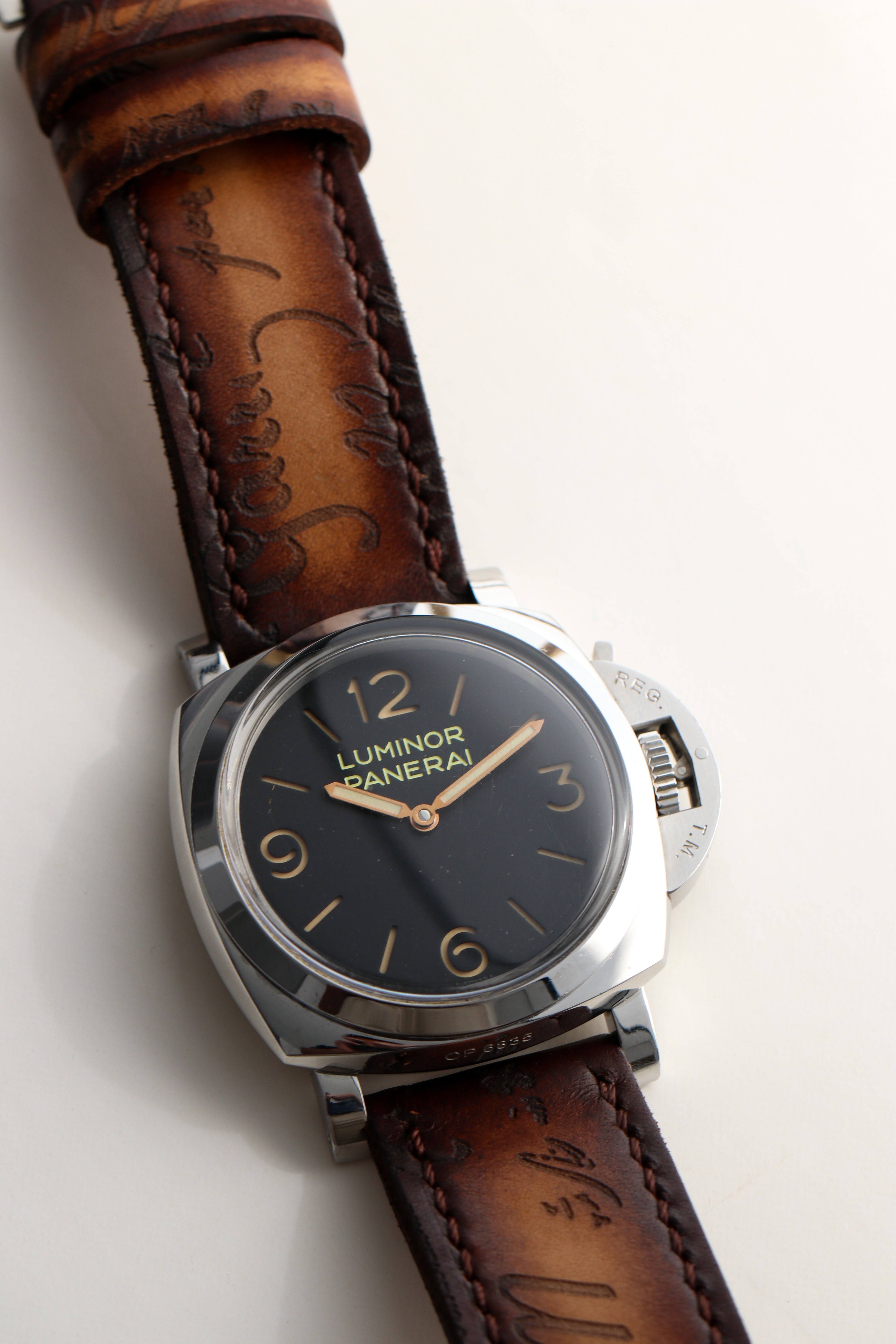 PATINA SCRITTO-MARRONE