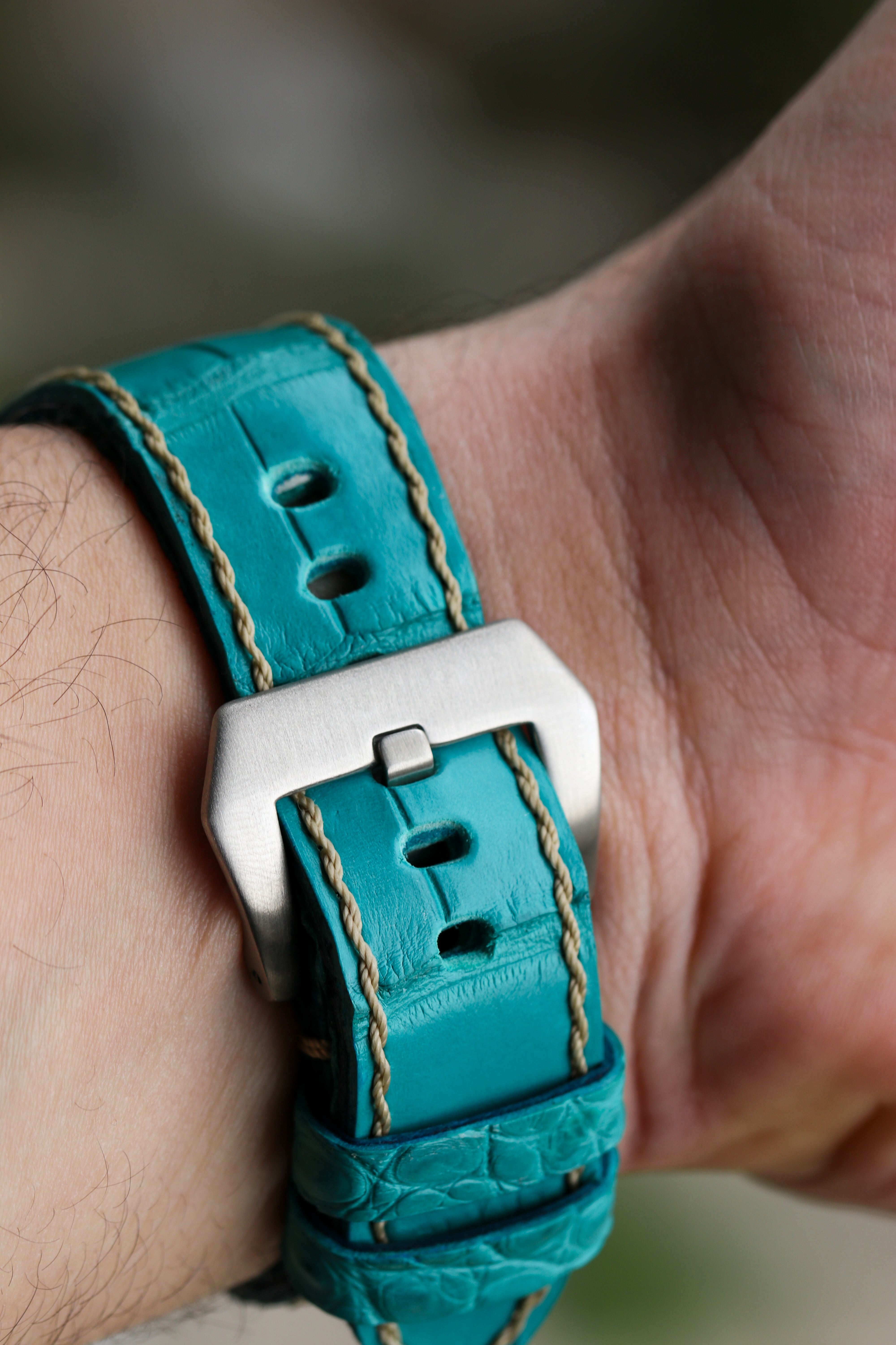 TIFFANY BLUE ALLIGATOR