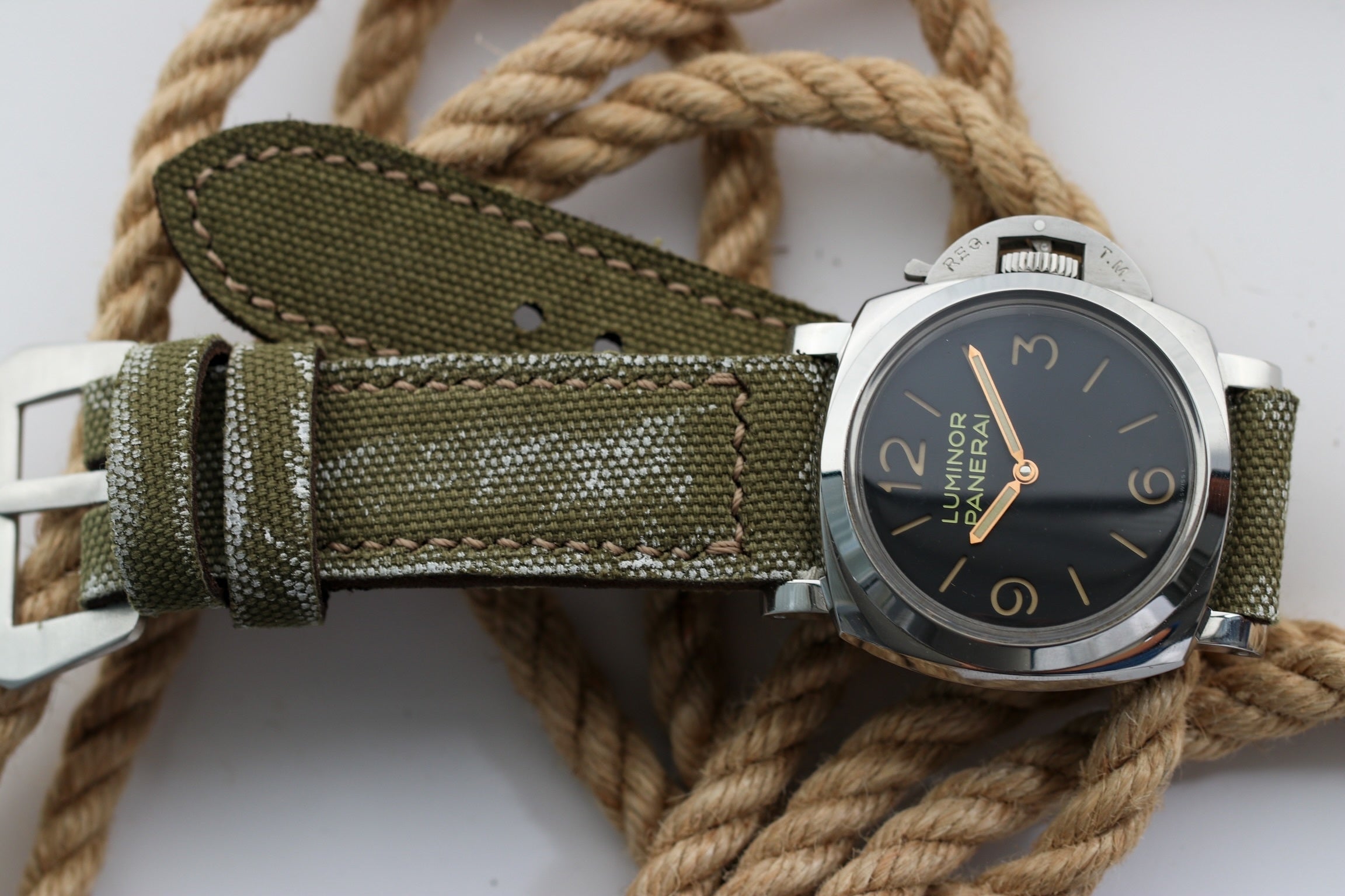 DISTRESSED ARMY GREEN CANVAS