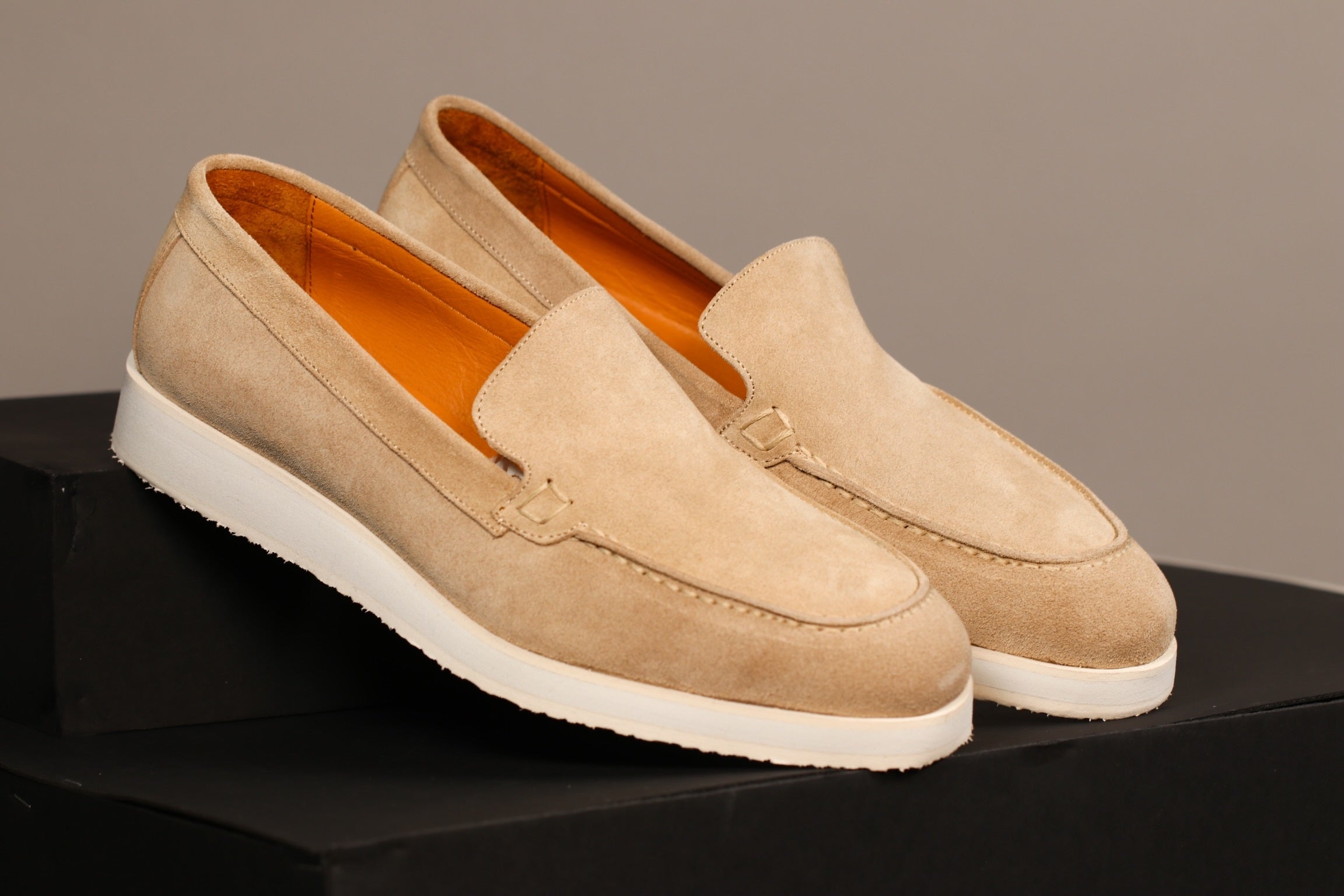 BEIGE-MOCCASIN