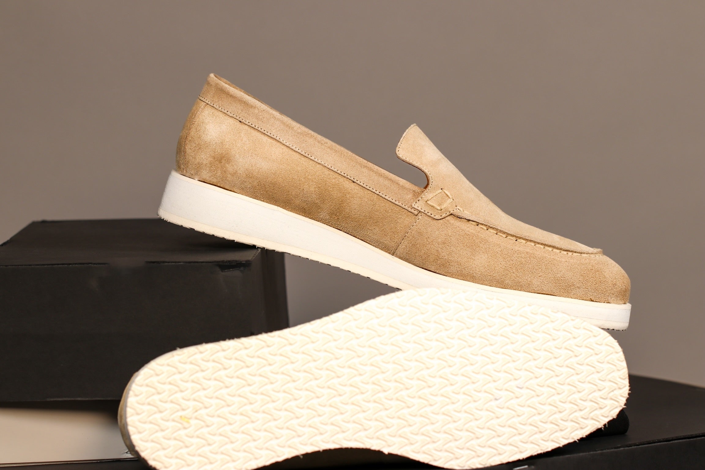 BEIGE-MOCCASIN
