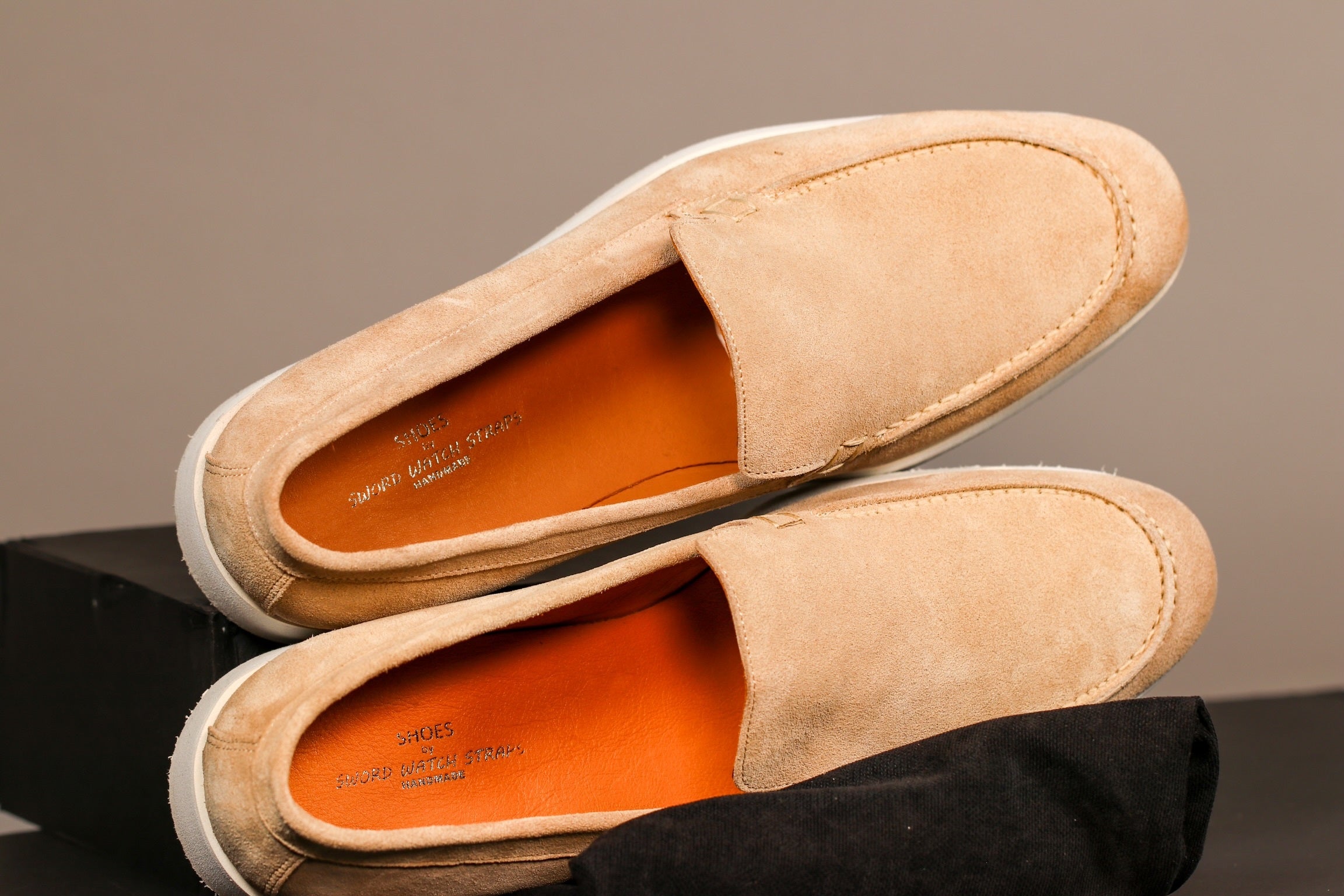BEIGE-MOCCASIN