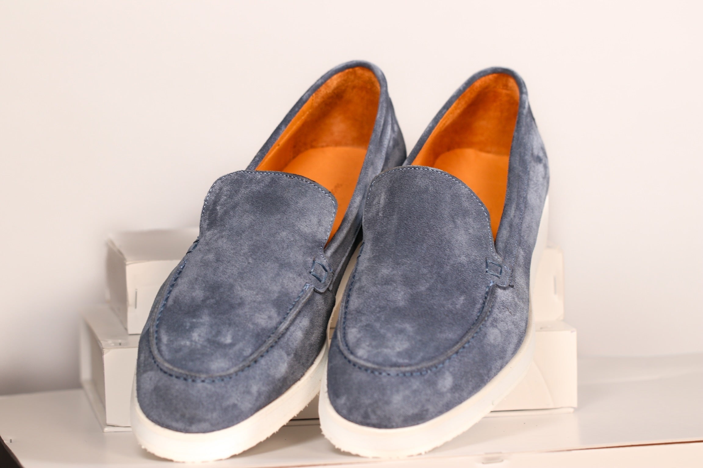 INDIGO BLUE-MOCCASIN