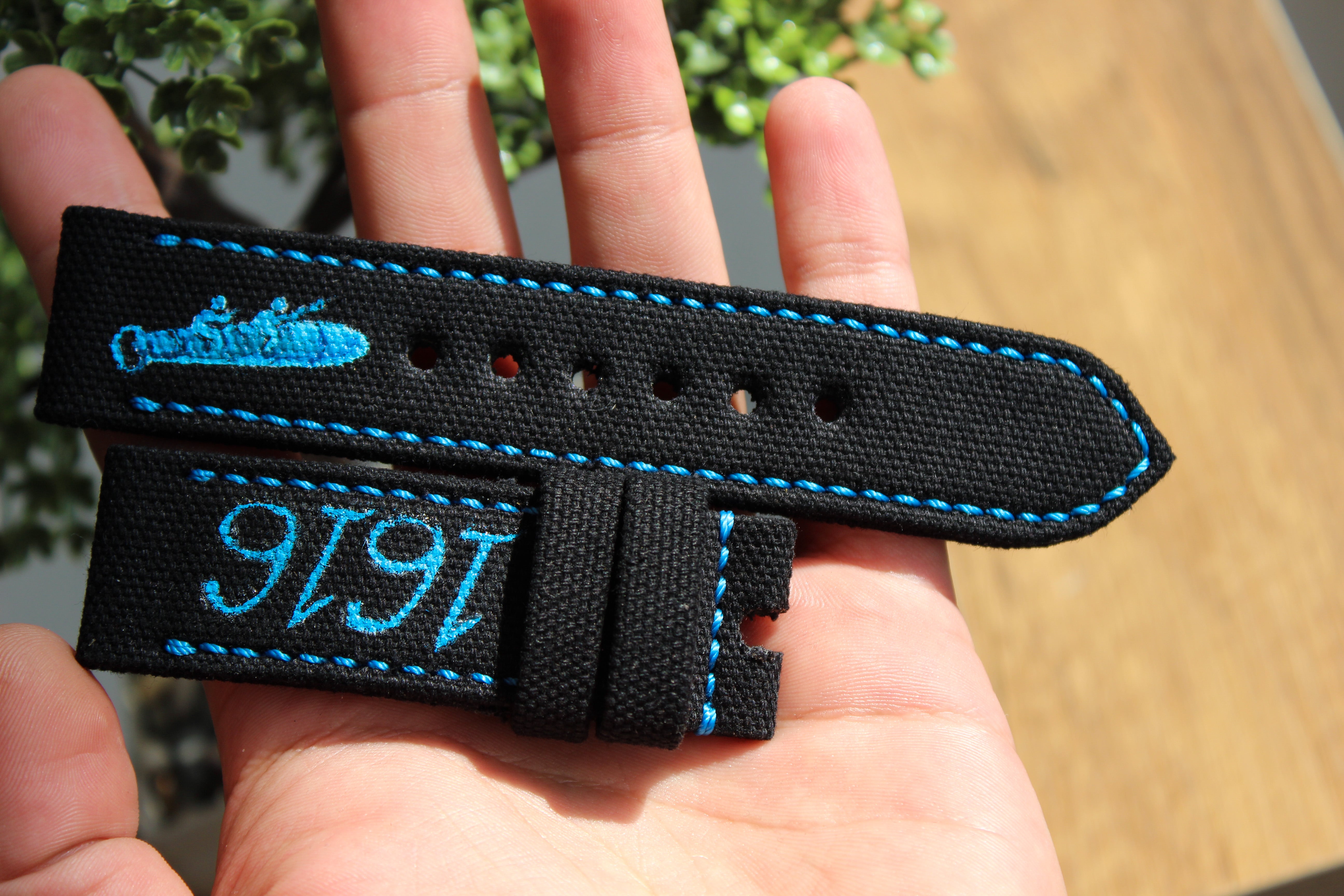 ROLLED BLACK CANVAS-1616