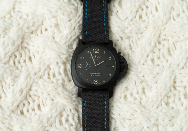 ROLLED GREY CANVAS 02
