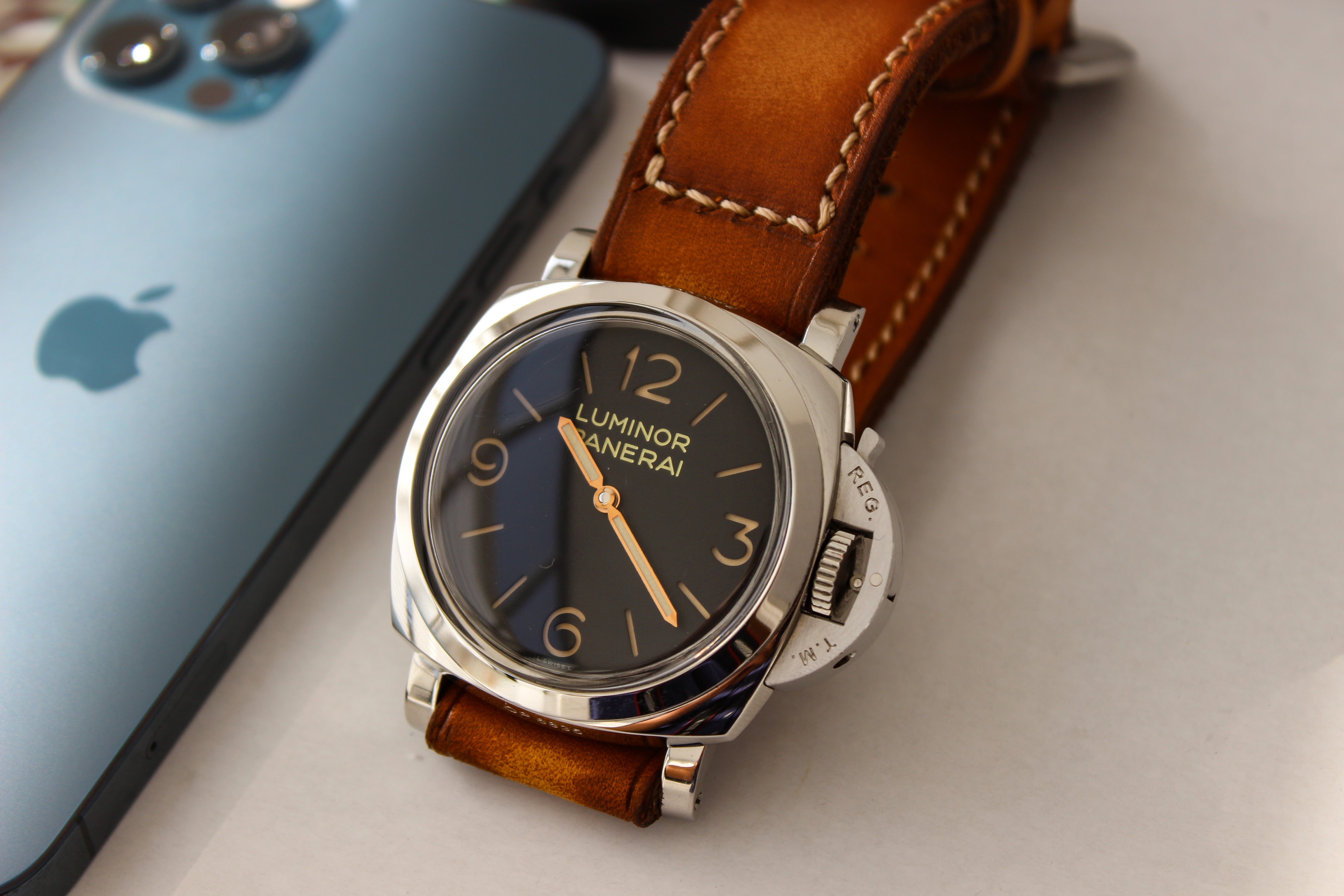 VINTAGE BROWN