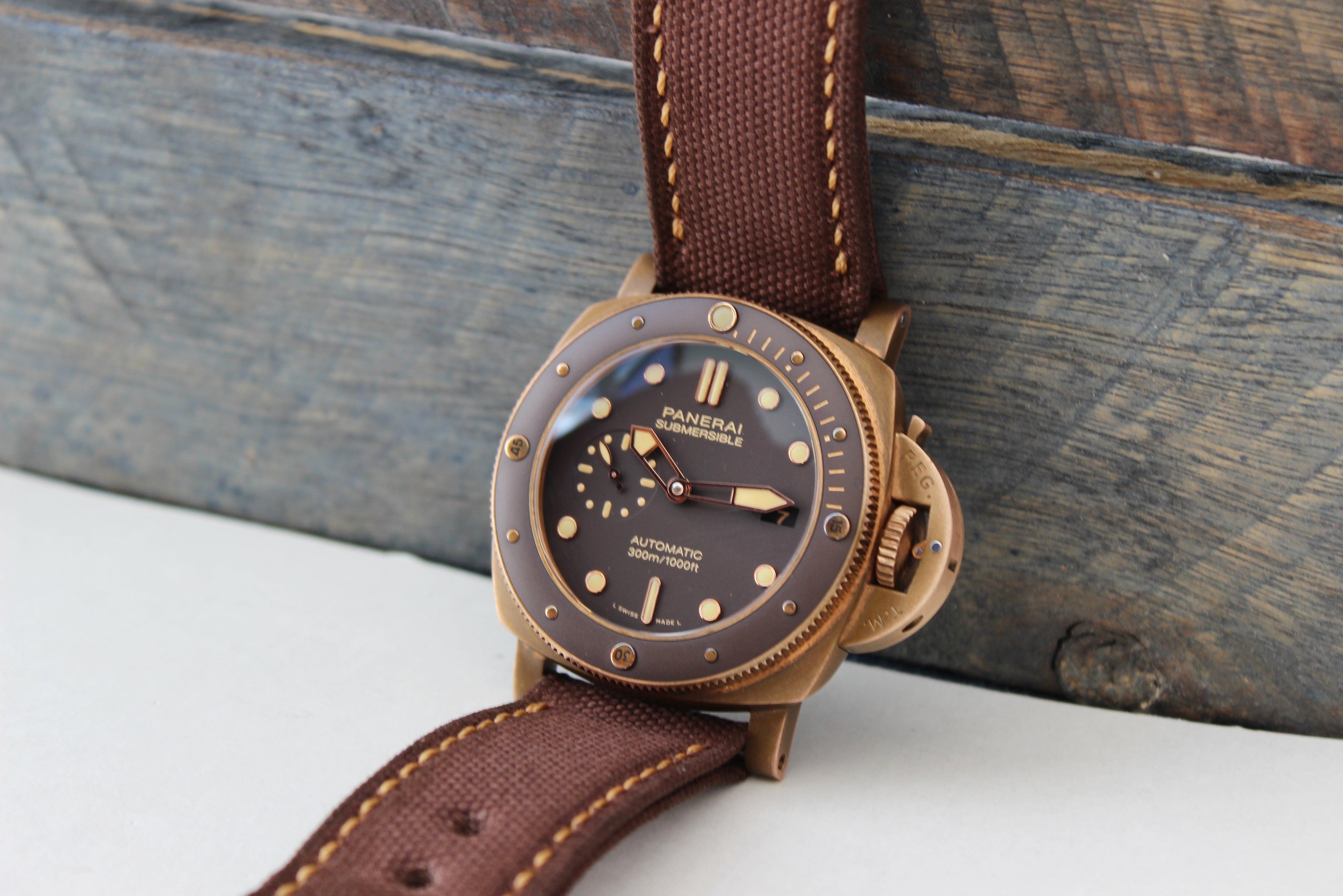 DISTRESSED ROLLED BROWN CANVAS