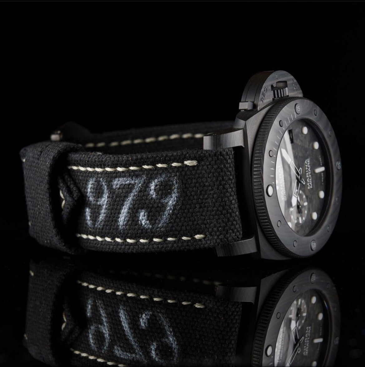 ROLLED BLACK CANVAS-979