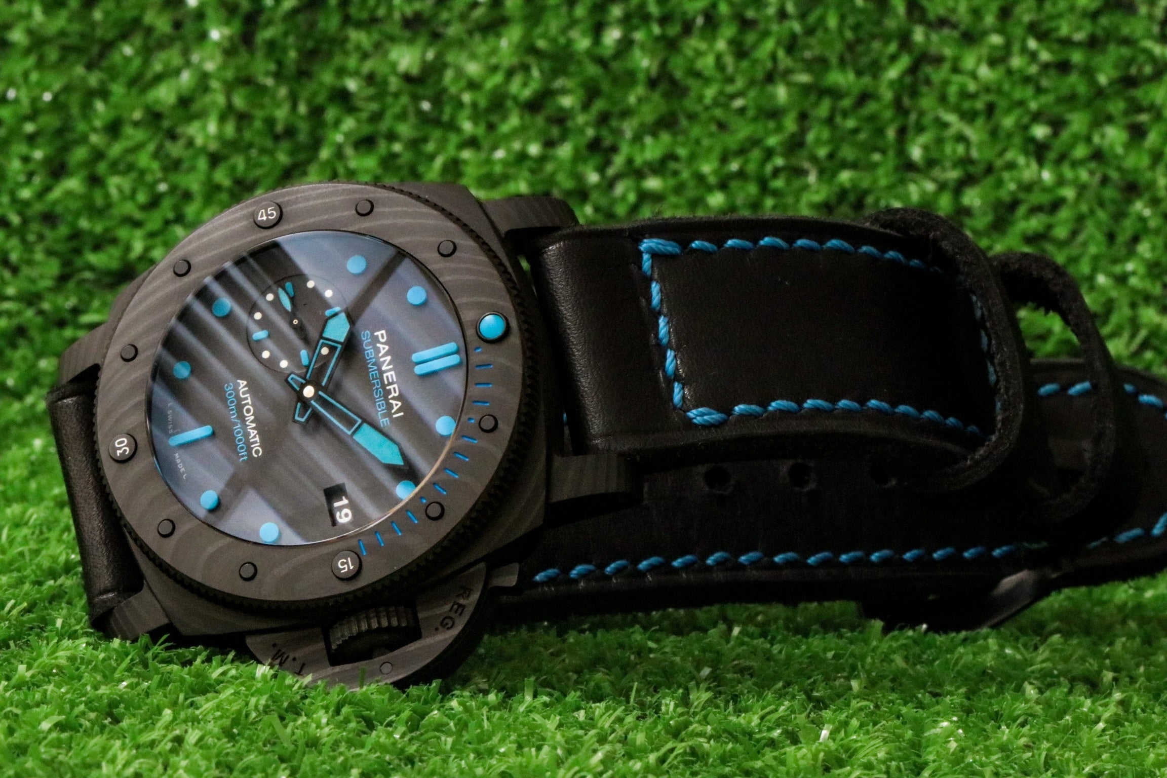 VINTAGE BLACK 02