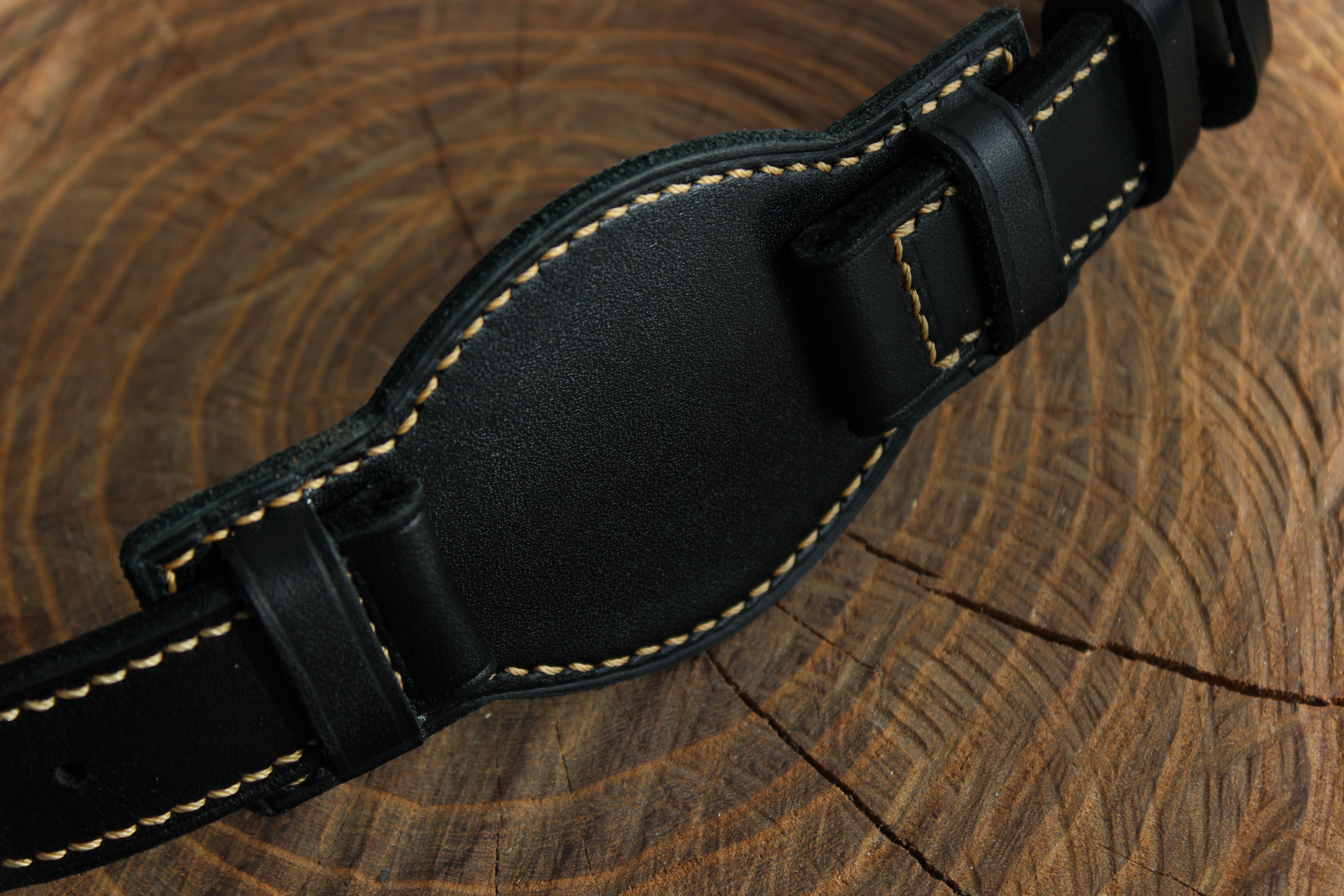 VINTAGE BLACK-BUND