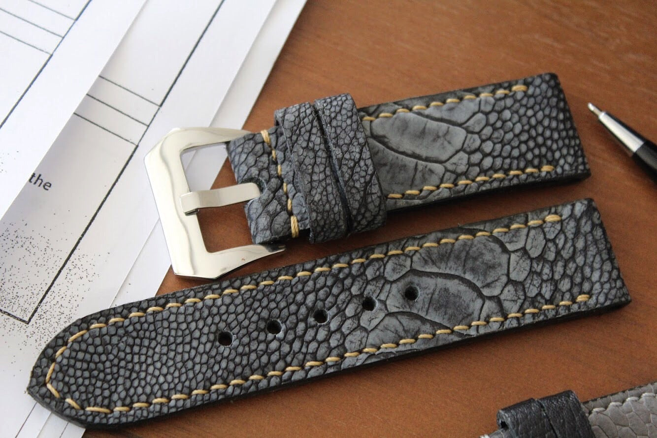 BLACK OSTRICH LEG 02