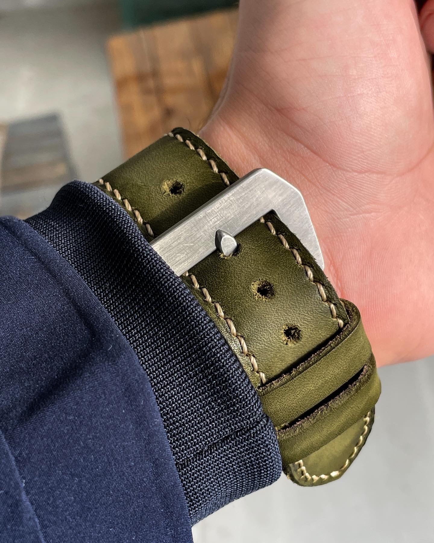 VINTAGE OLIVE GREEN 01