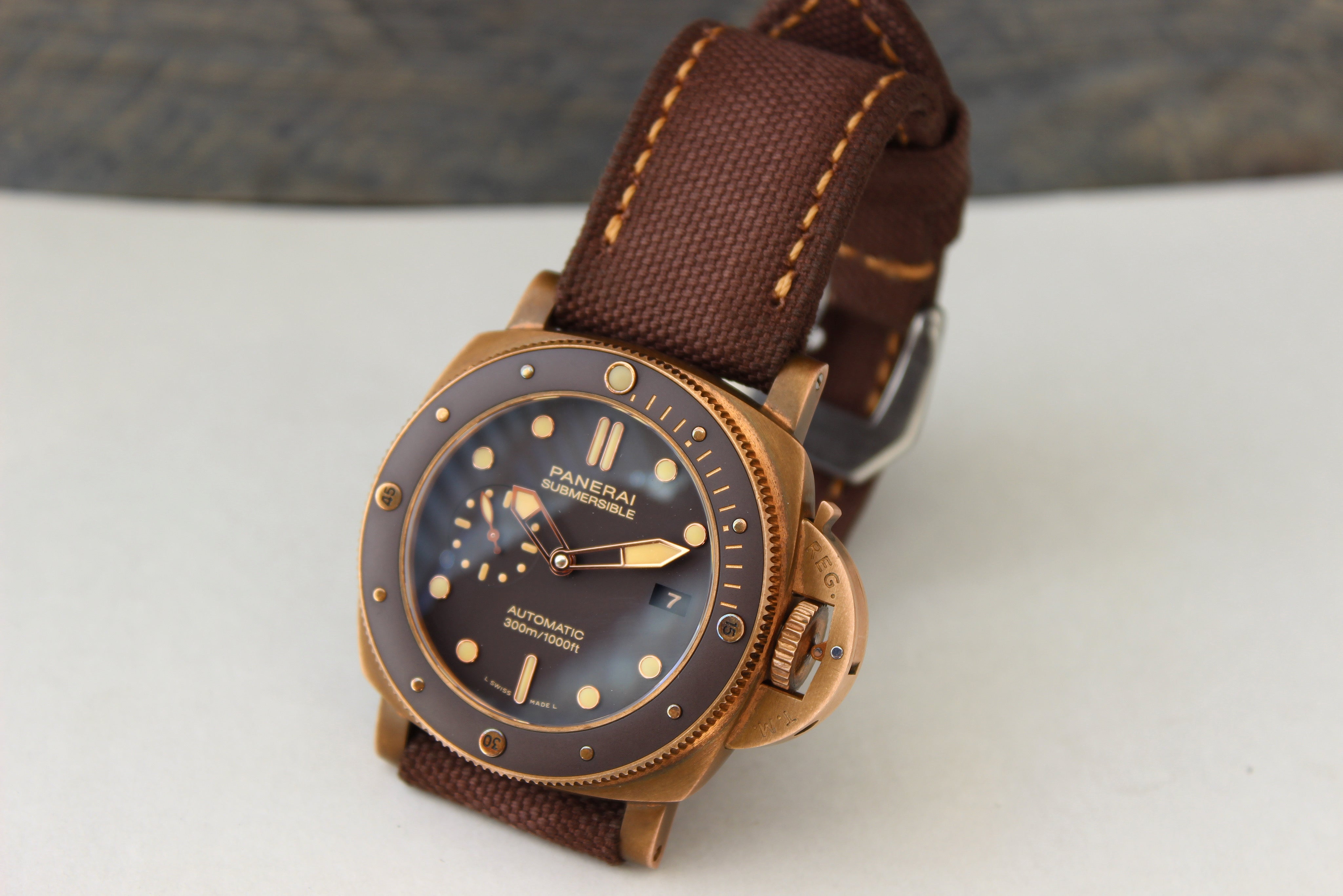 DISTRESSED ROLLED BROWN CANVAS