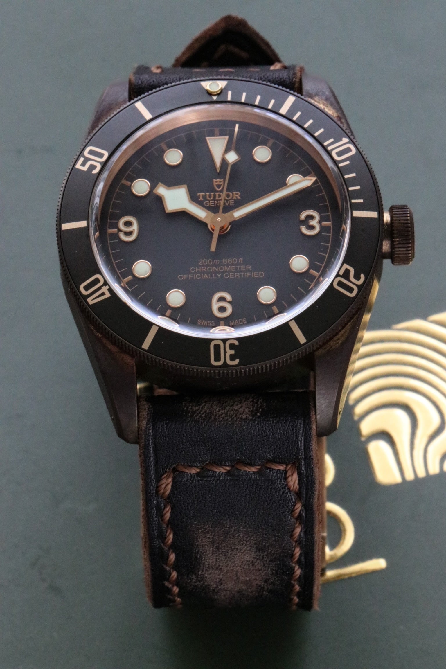 VINTAGE OSCURO