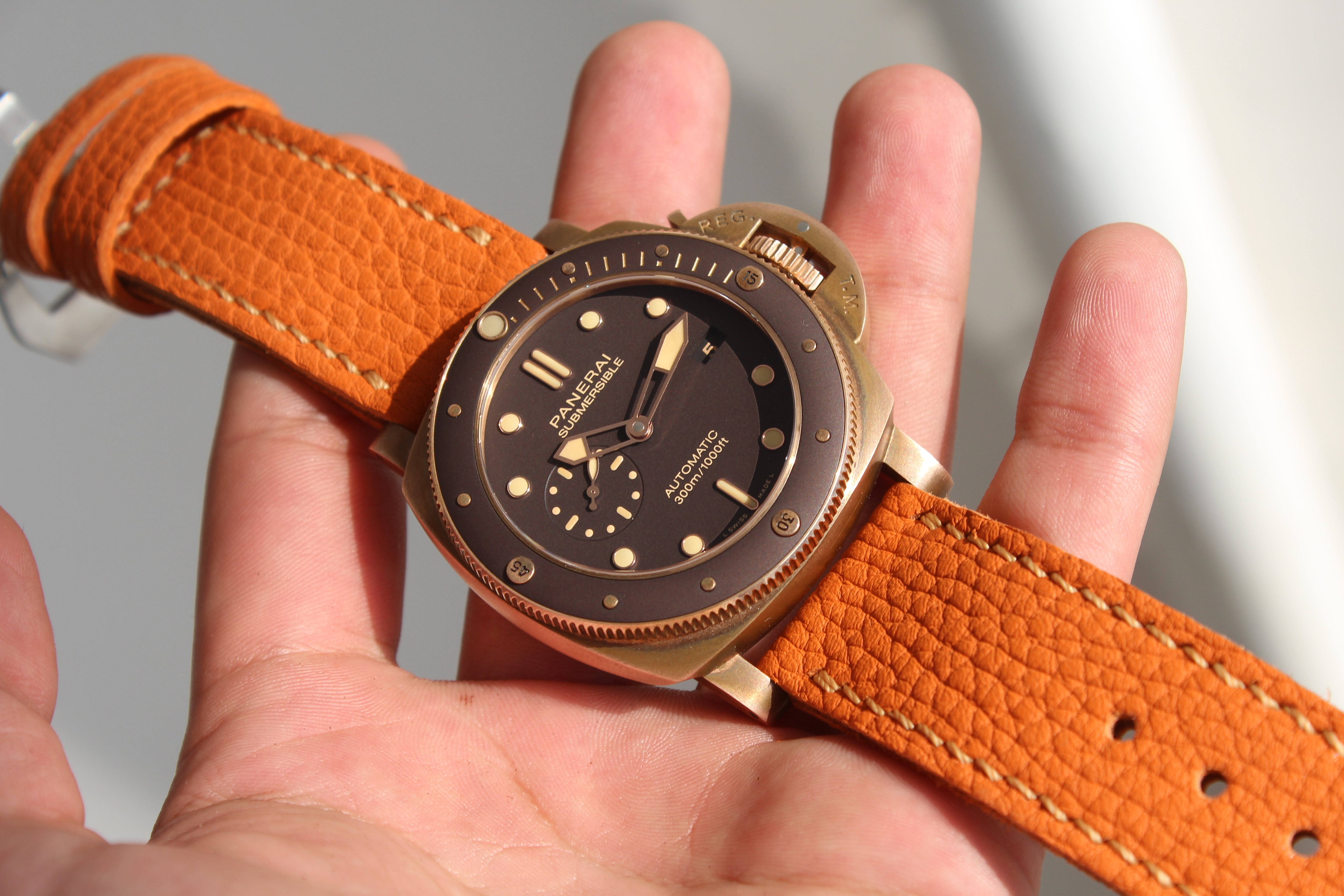 ORANGE HERMES