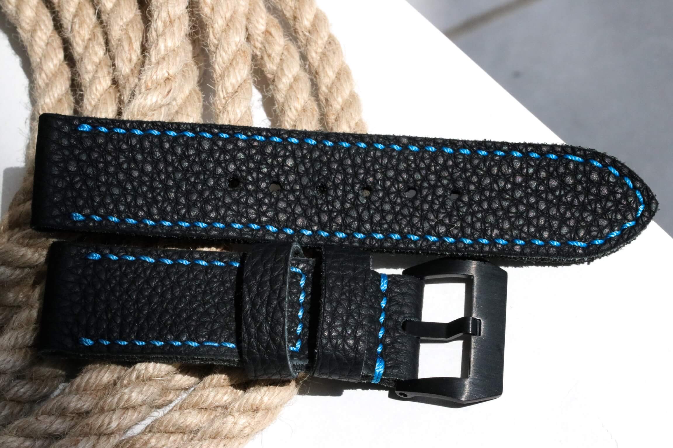 BLACK HERMES-TOGO 02