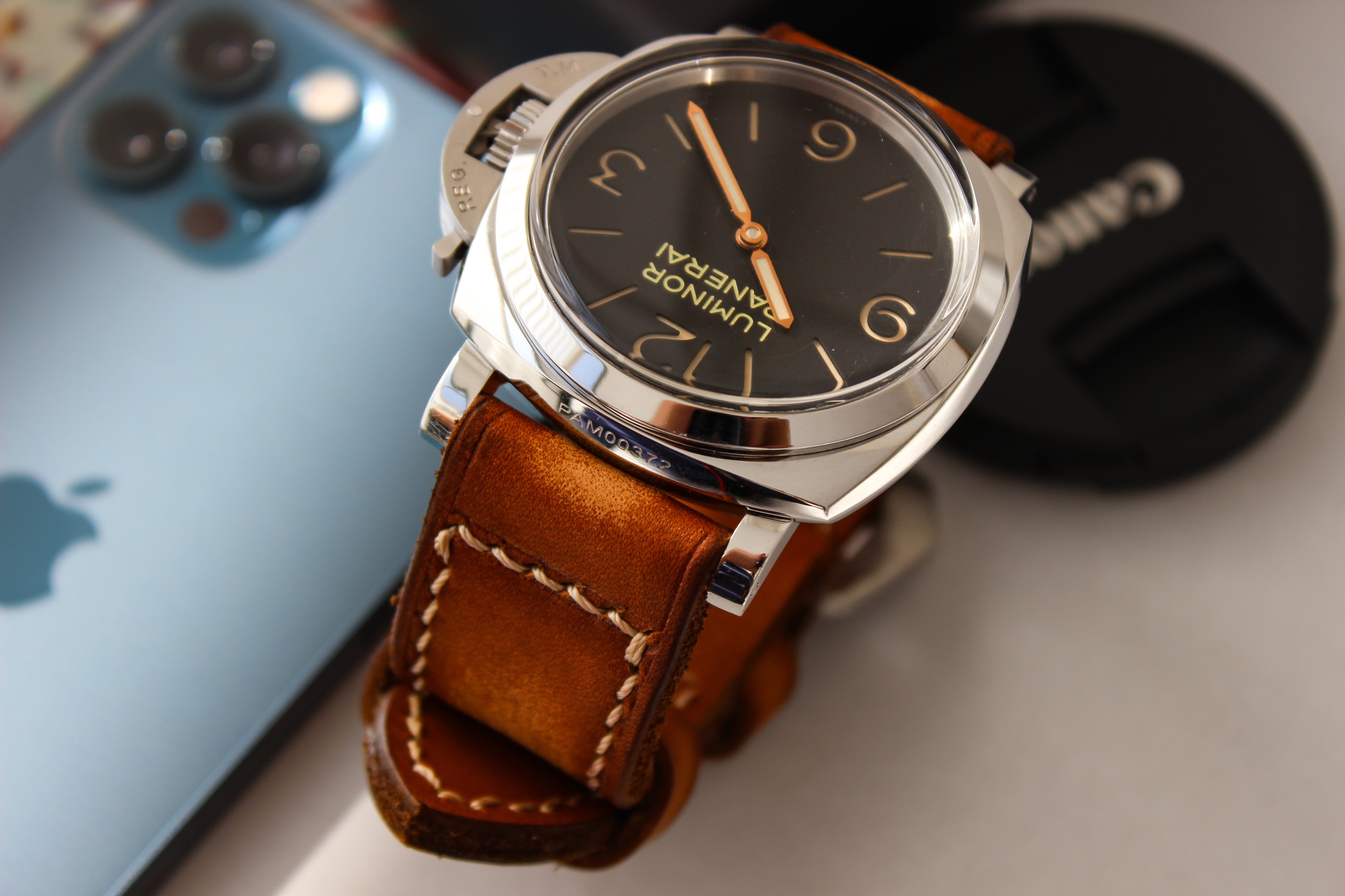 VINTAGE BROWN