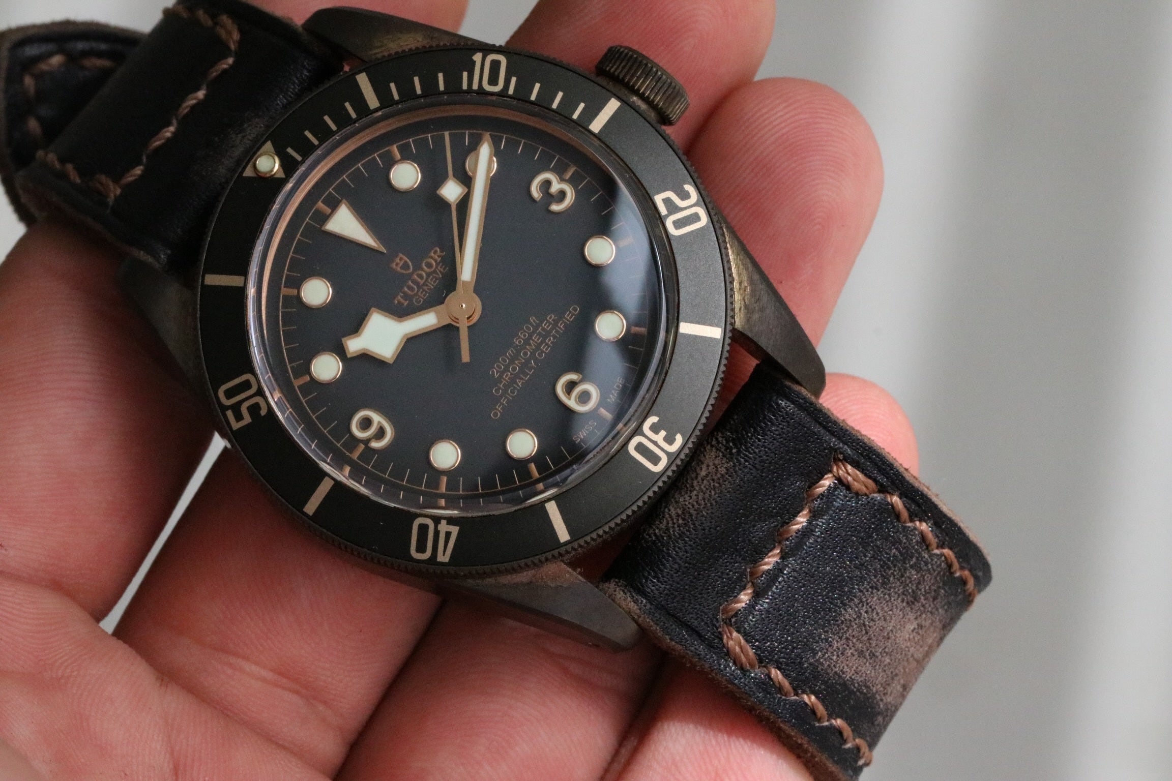 VINTAGE OSCURO