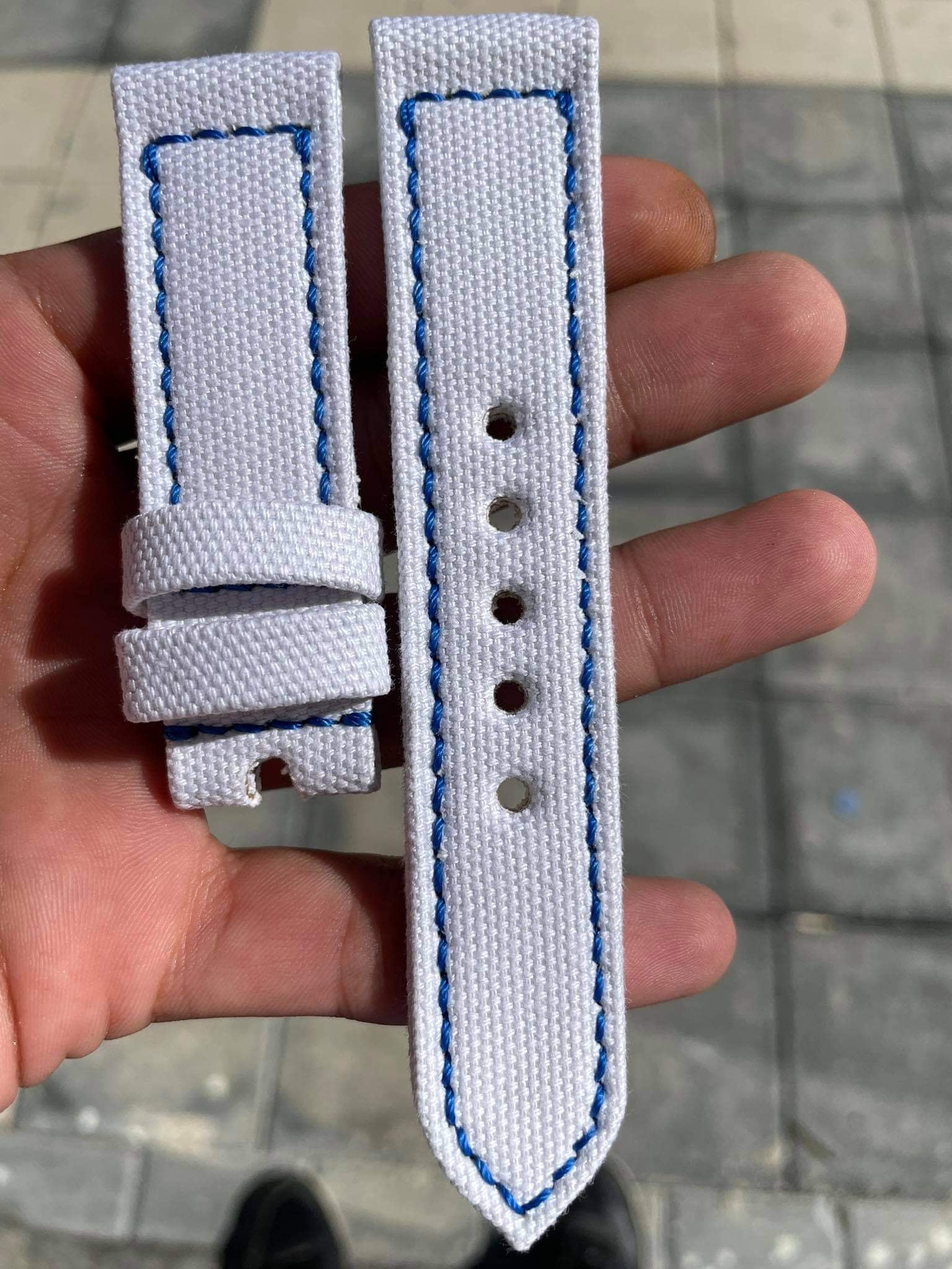 ROLLED WHITE CANVAS