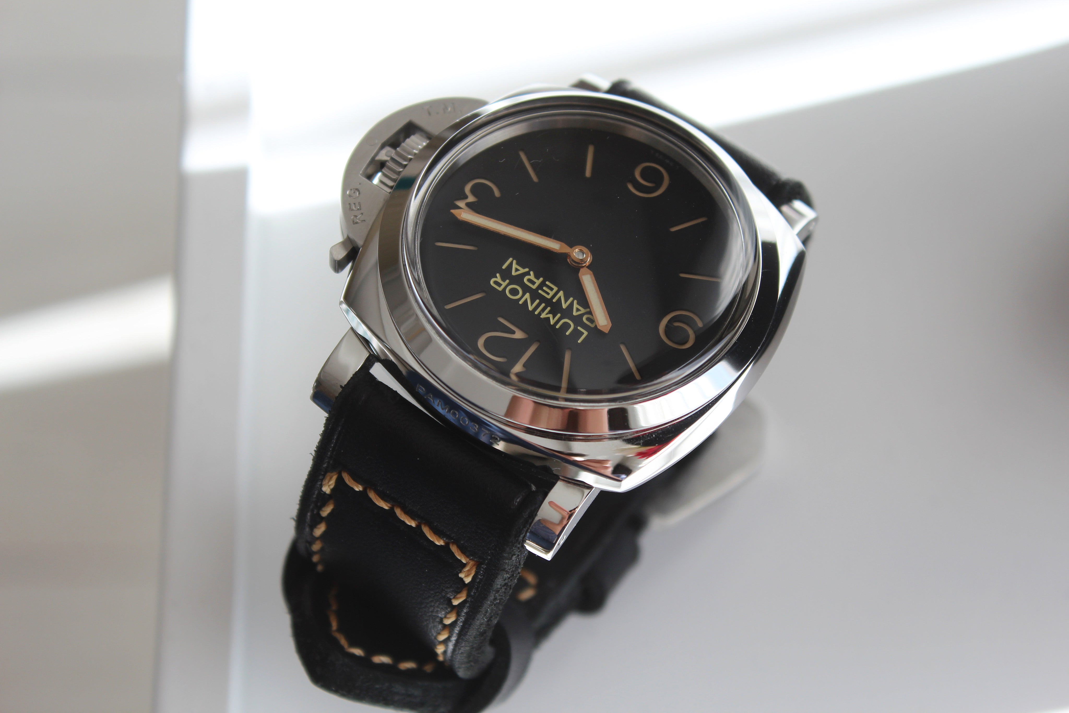 VINTAGE BLACK