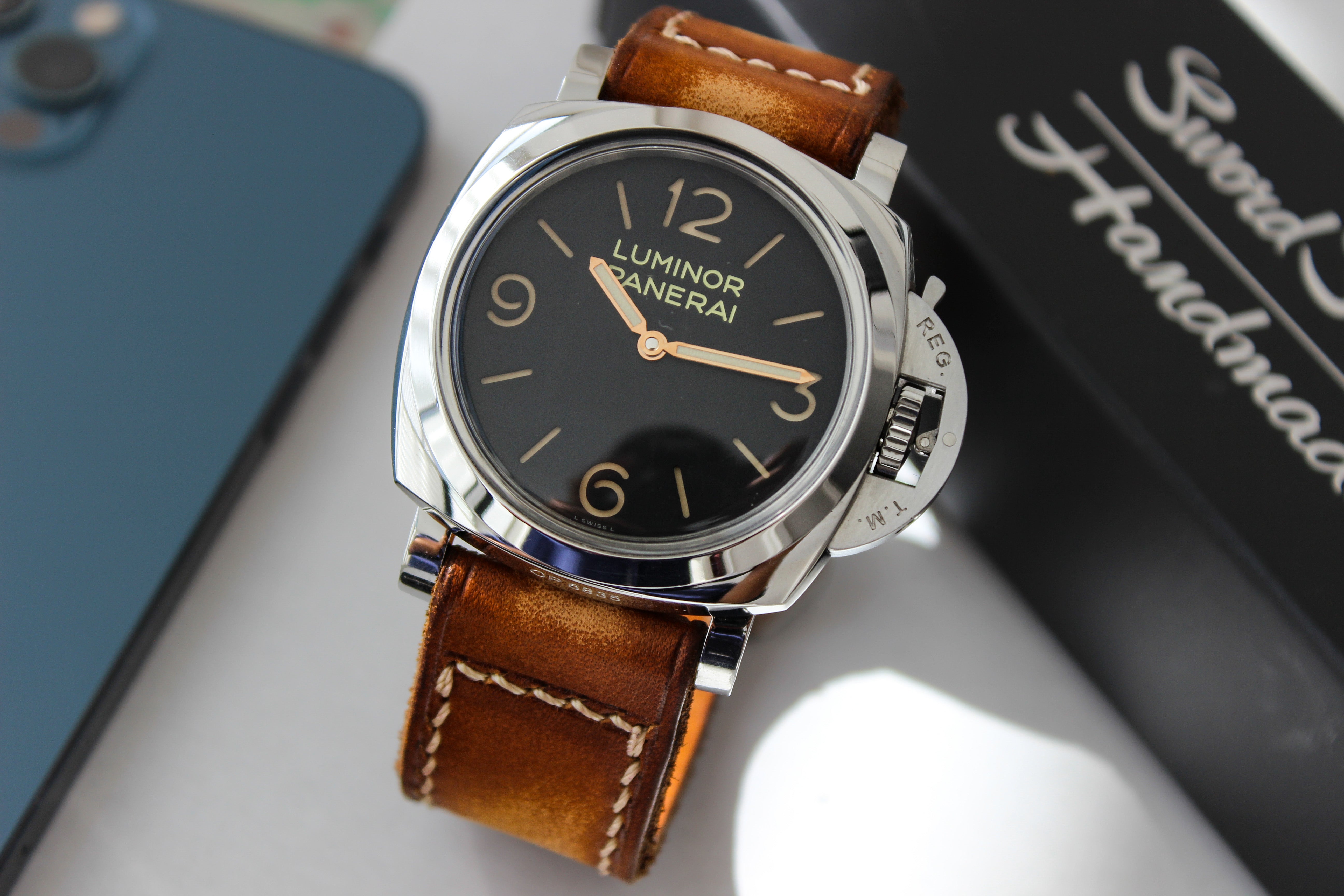 VINTAGE BROWN