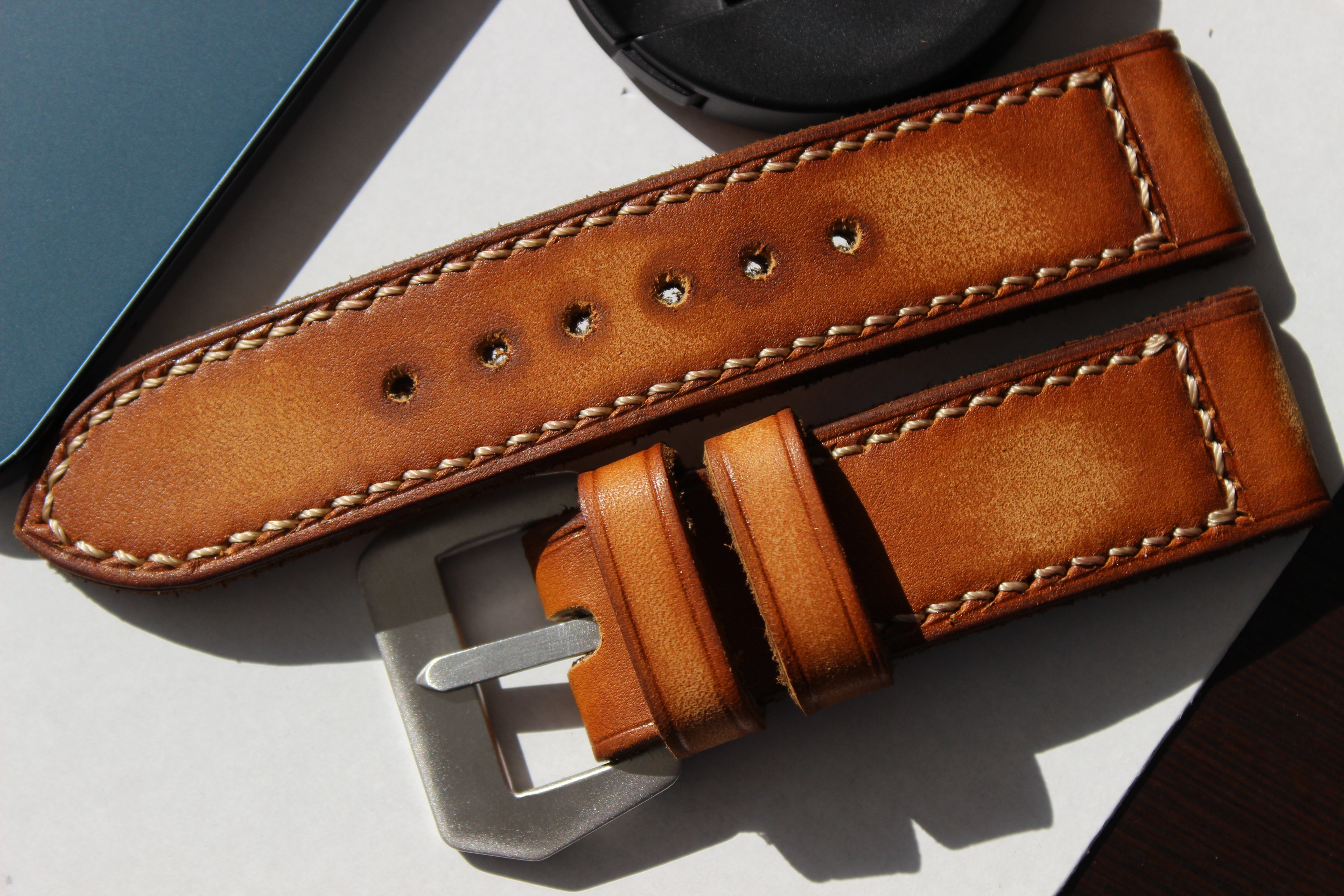 VINTAGE BROWN
