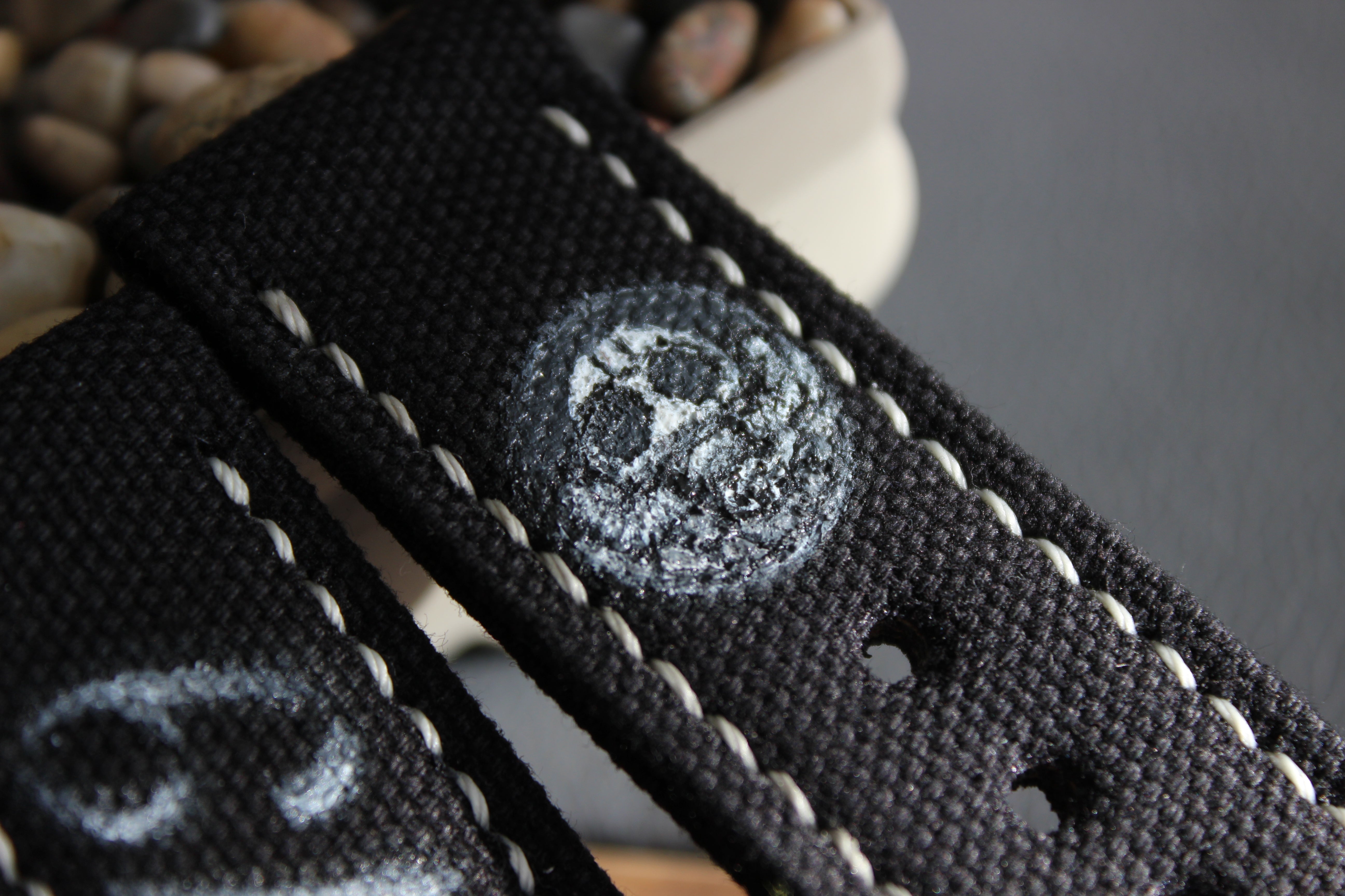 ROLLED BLACK CANVAS-979